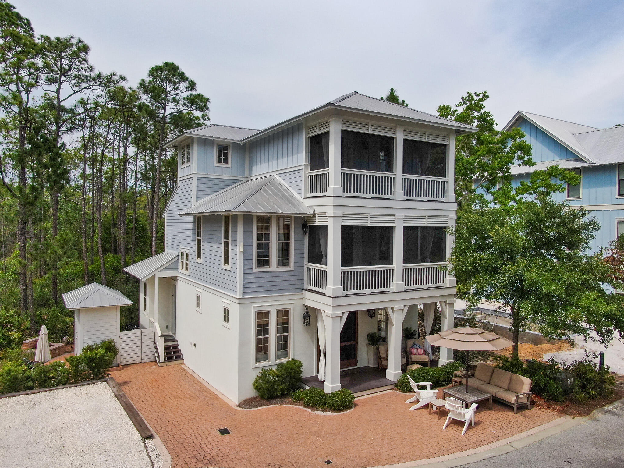 TREETOP VILLAGE - Residential