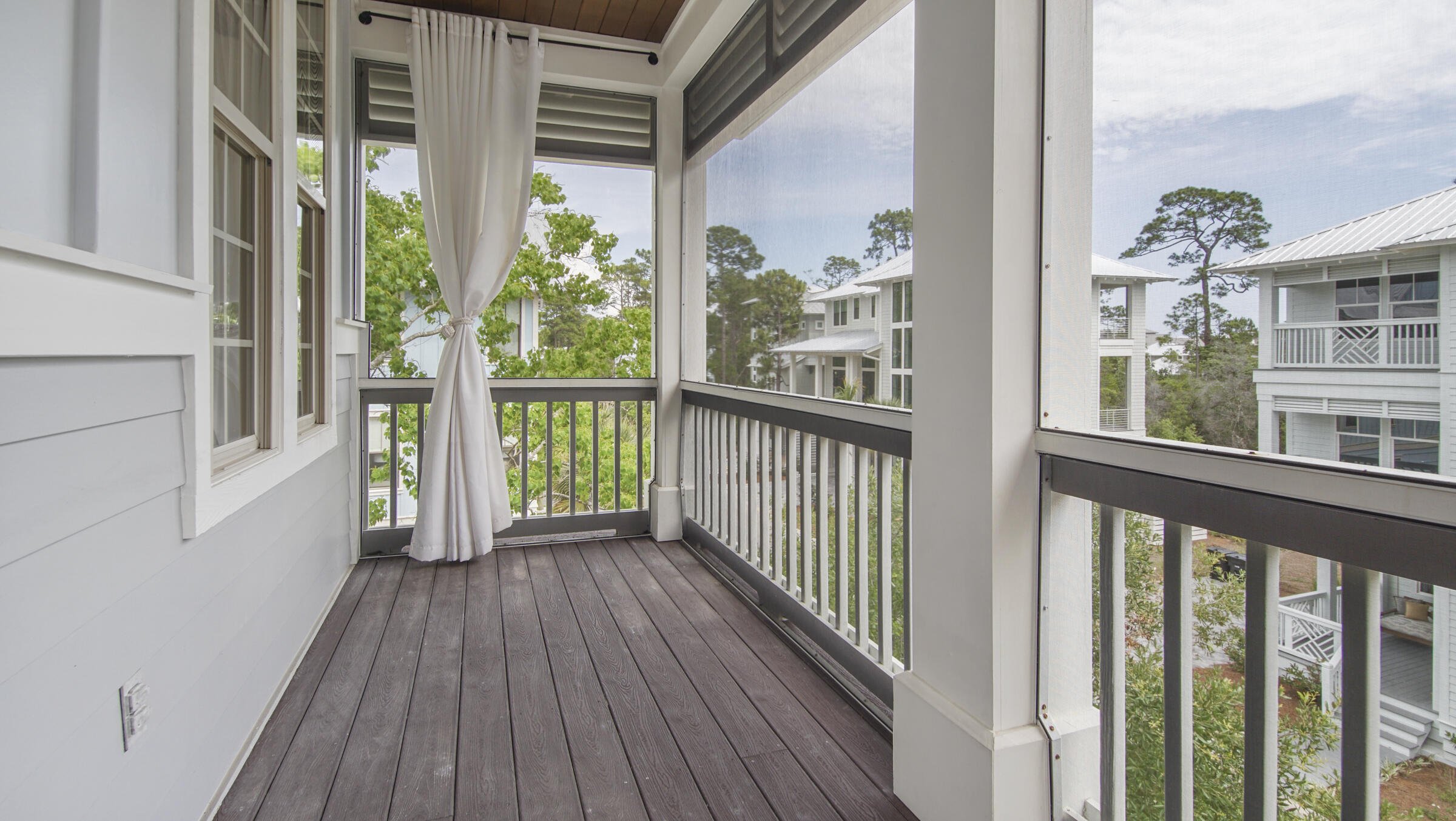 TREETOP VILLAGE - Residential