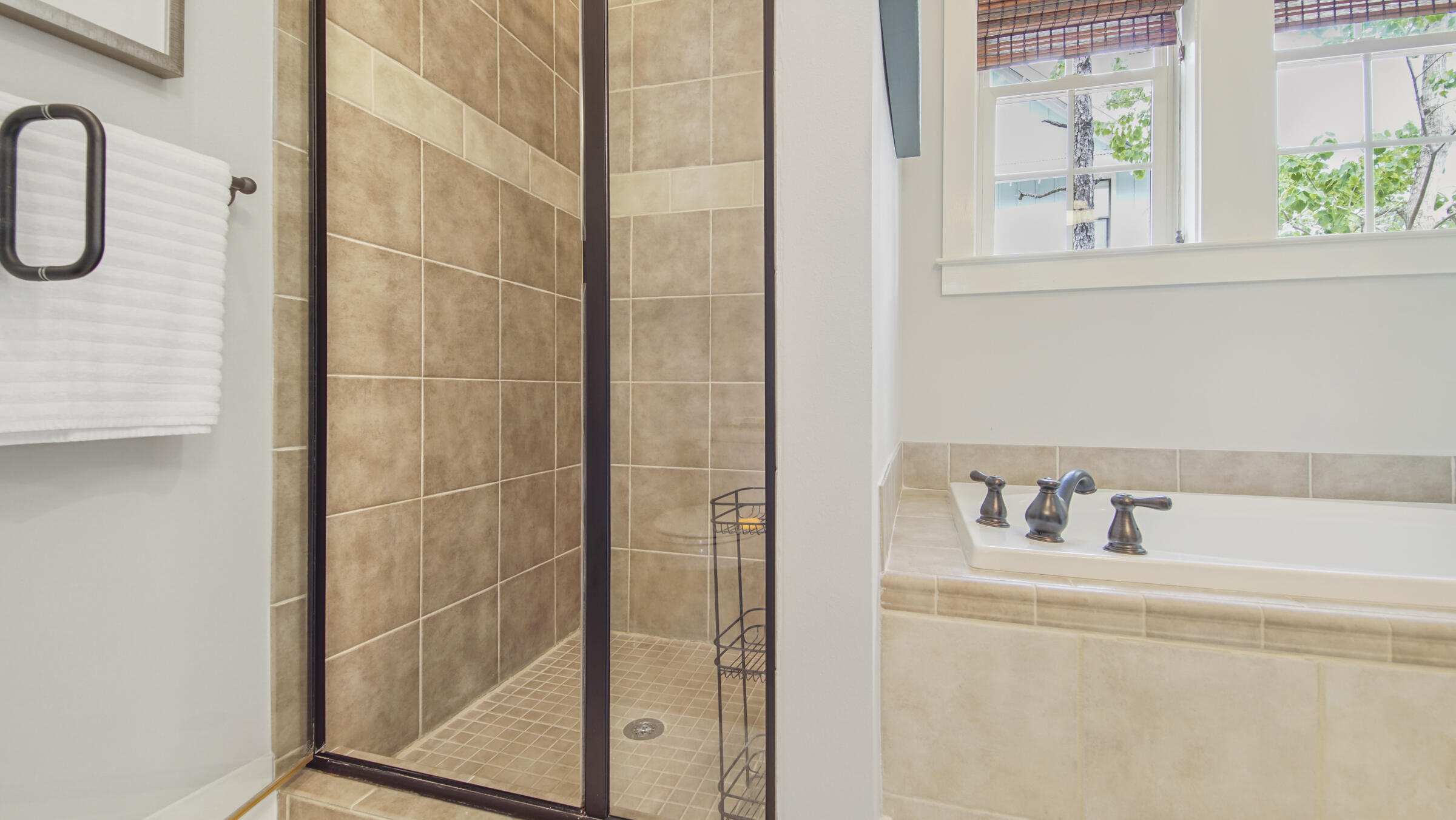 TREETOP VILLAGE - Residential