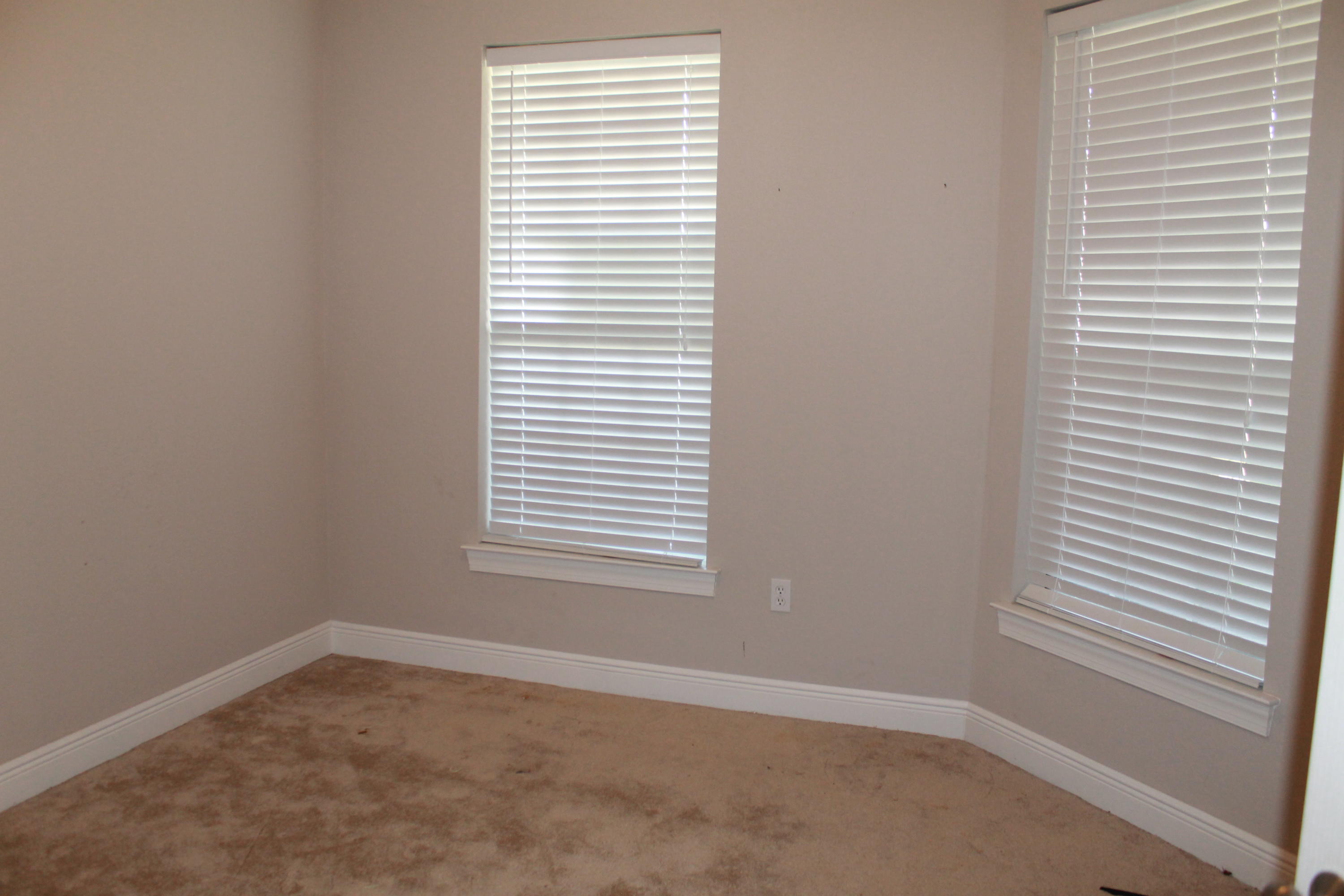 DIAMOND LAKES - Residential