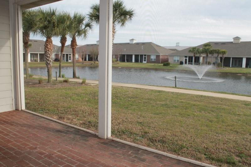 DIAMOND LAKES - Residential