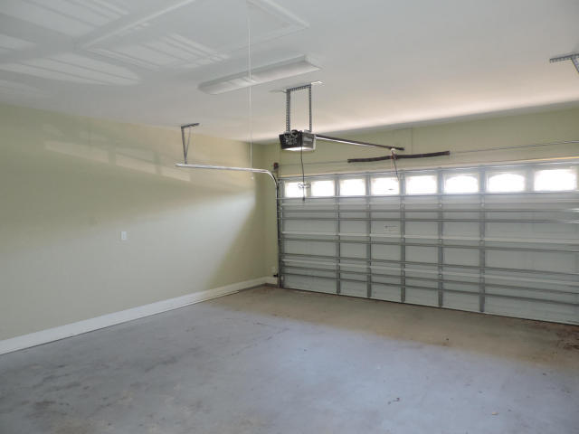 DIAMOND LAKES - Residential