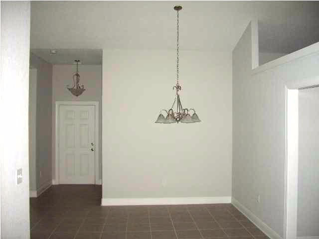 DIAMOND LAKES - Residential