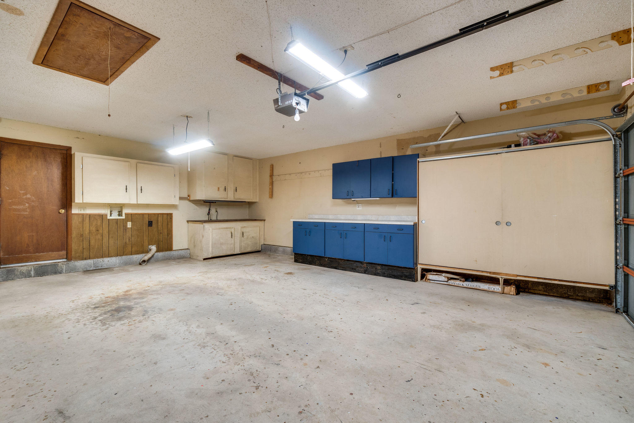 CHEROKEE WOODS - Residential