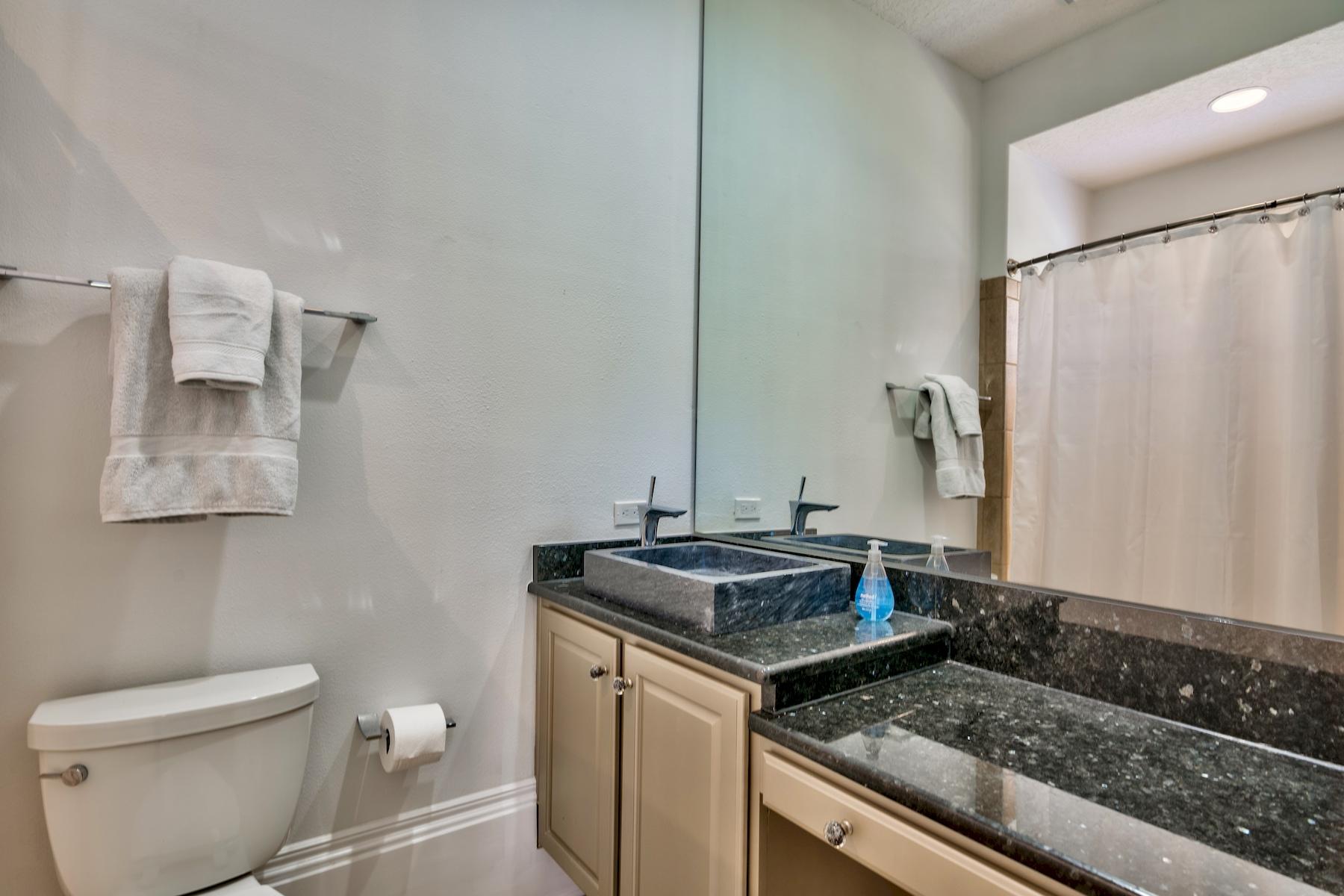 BURNT PINE - Residential