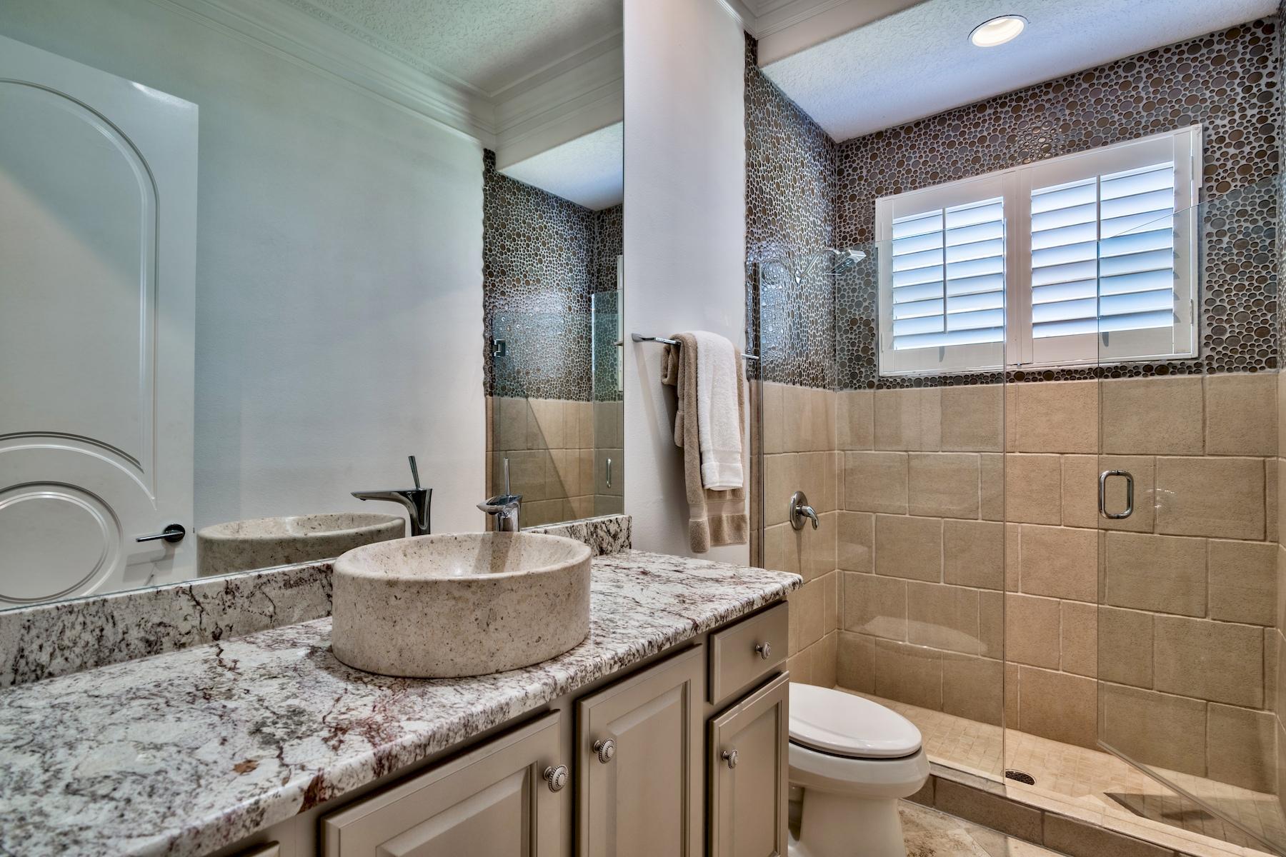 BURNT PINE - Residential