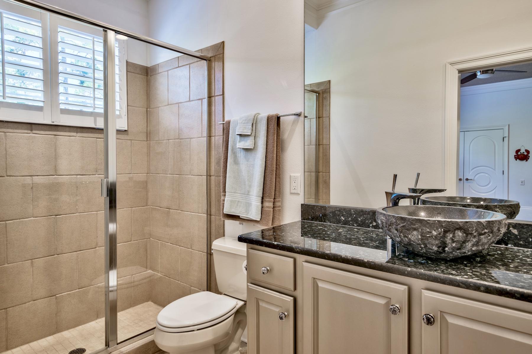 BURNT PINE - Residential