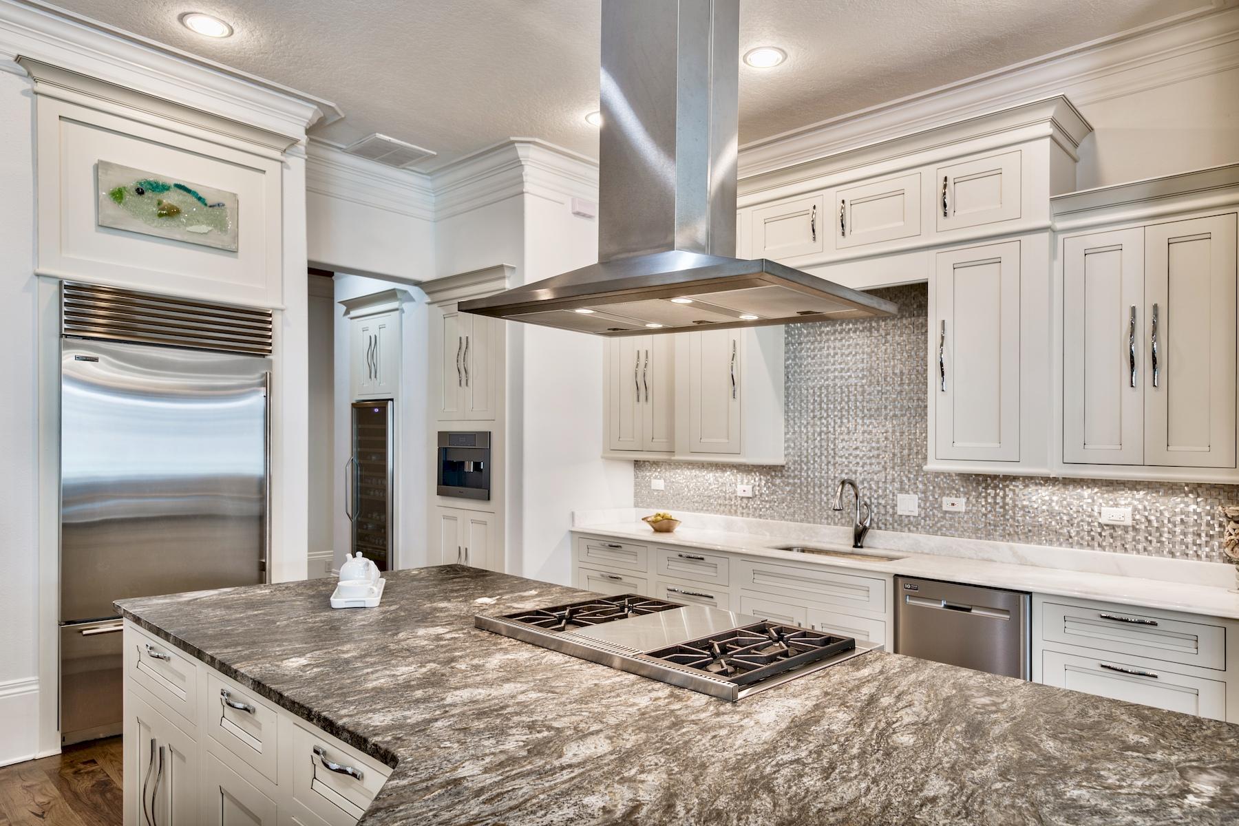 BURNT PINE - Residential