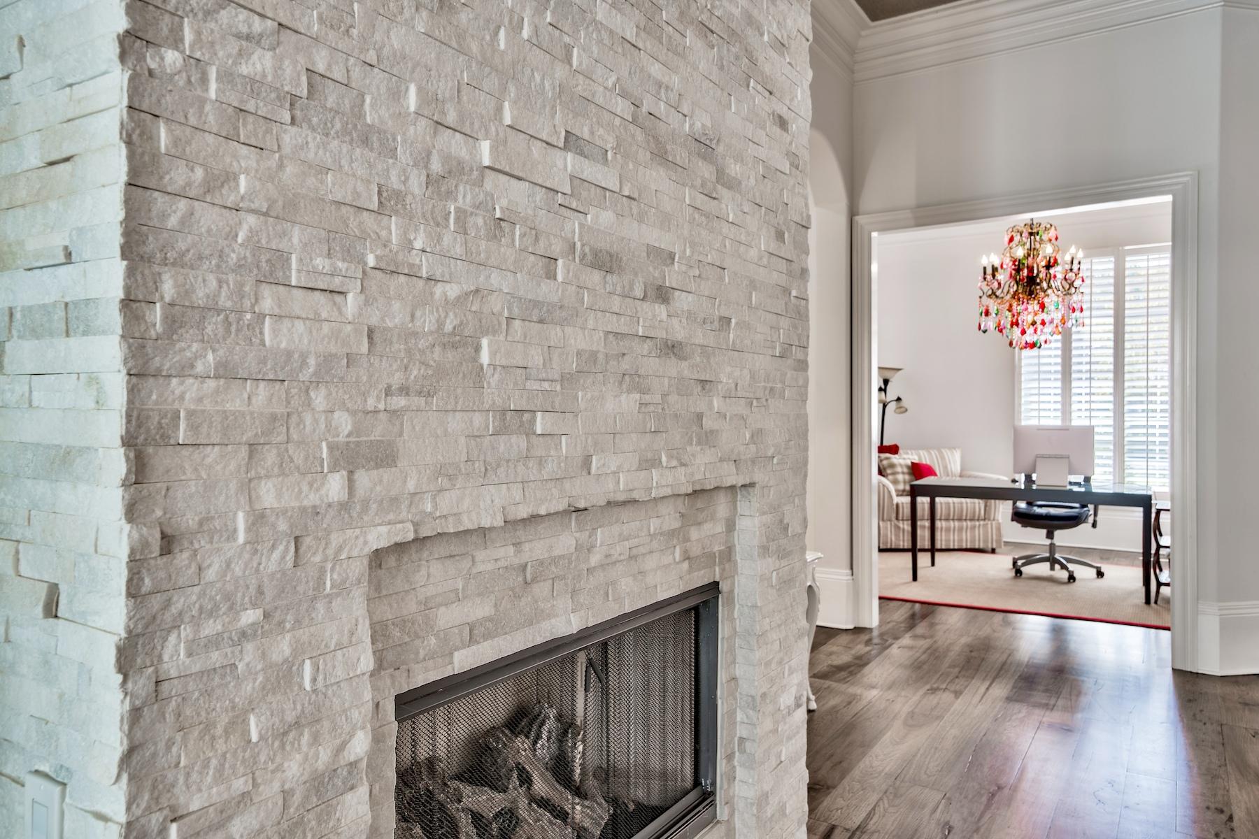 BURNT PINE - Residential