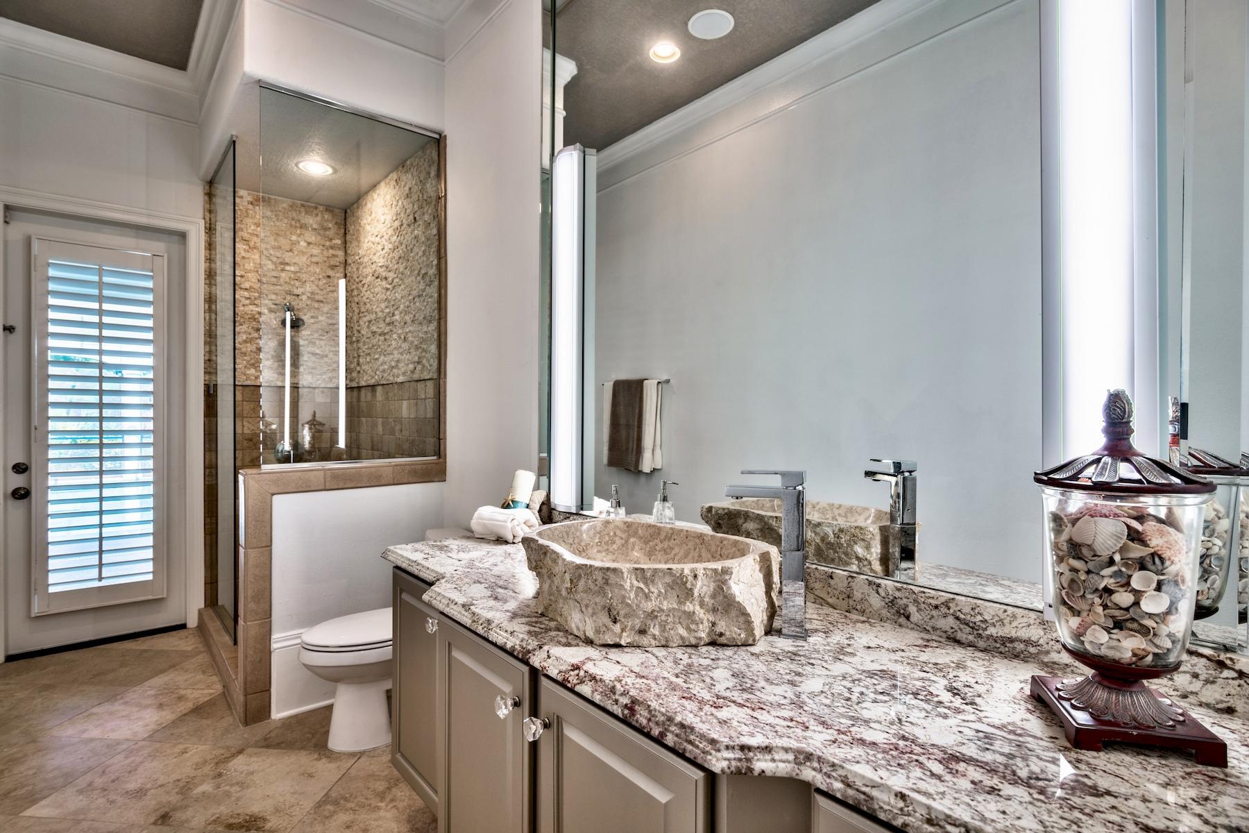 BURNT PINE - Residential