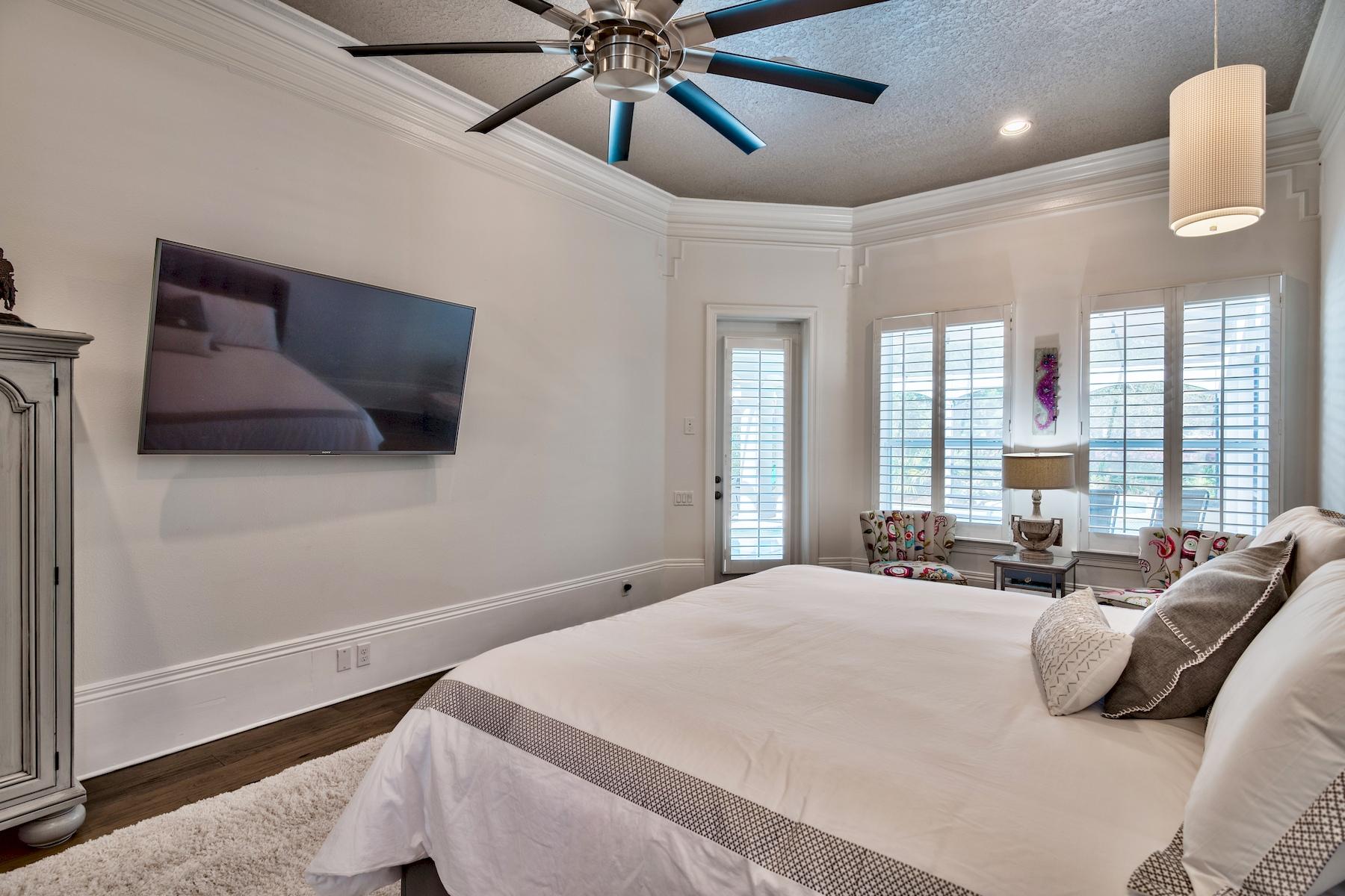 BURNT PINE - Residential