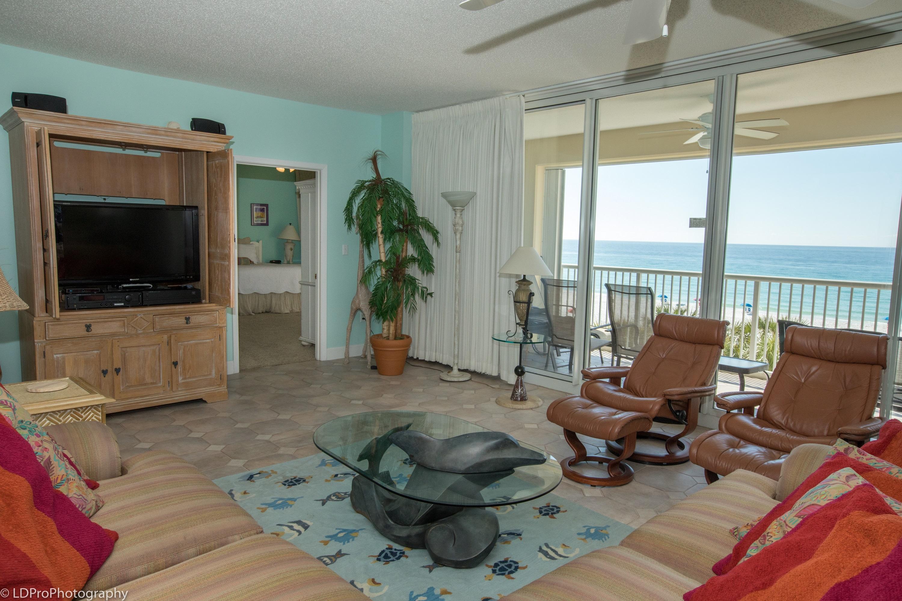 OCEANIA CONDO - Residential