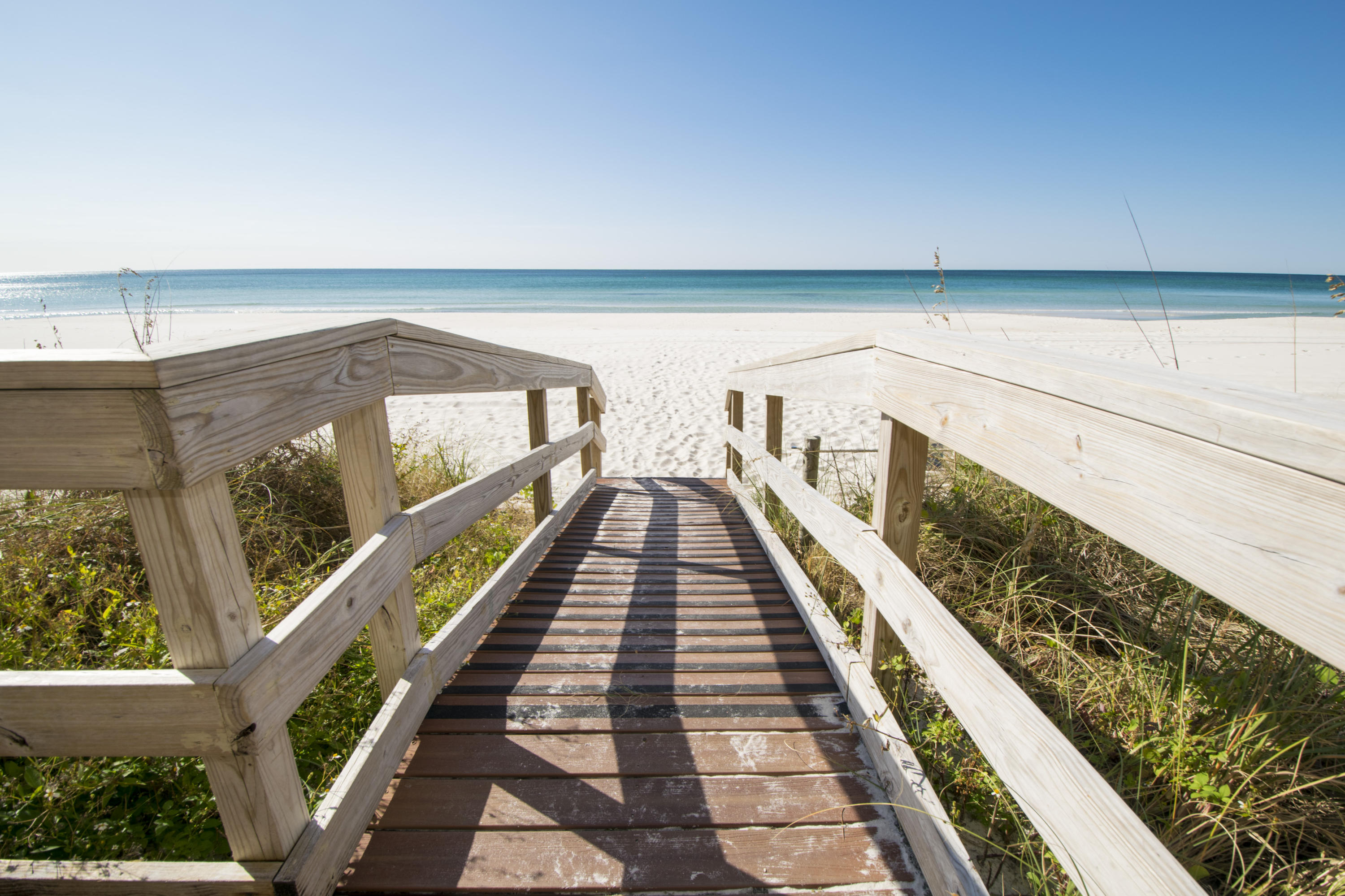 TROPIC WINDS - Residential