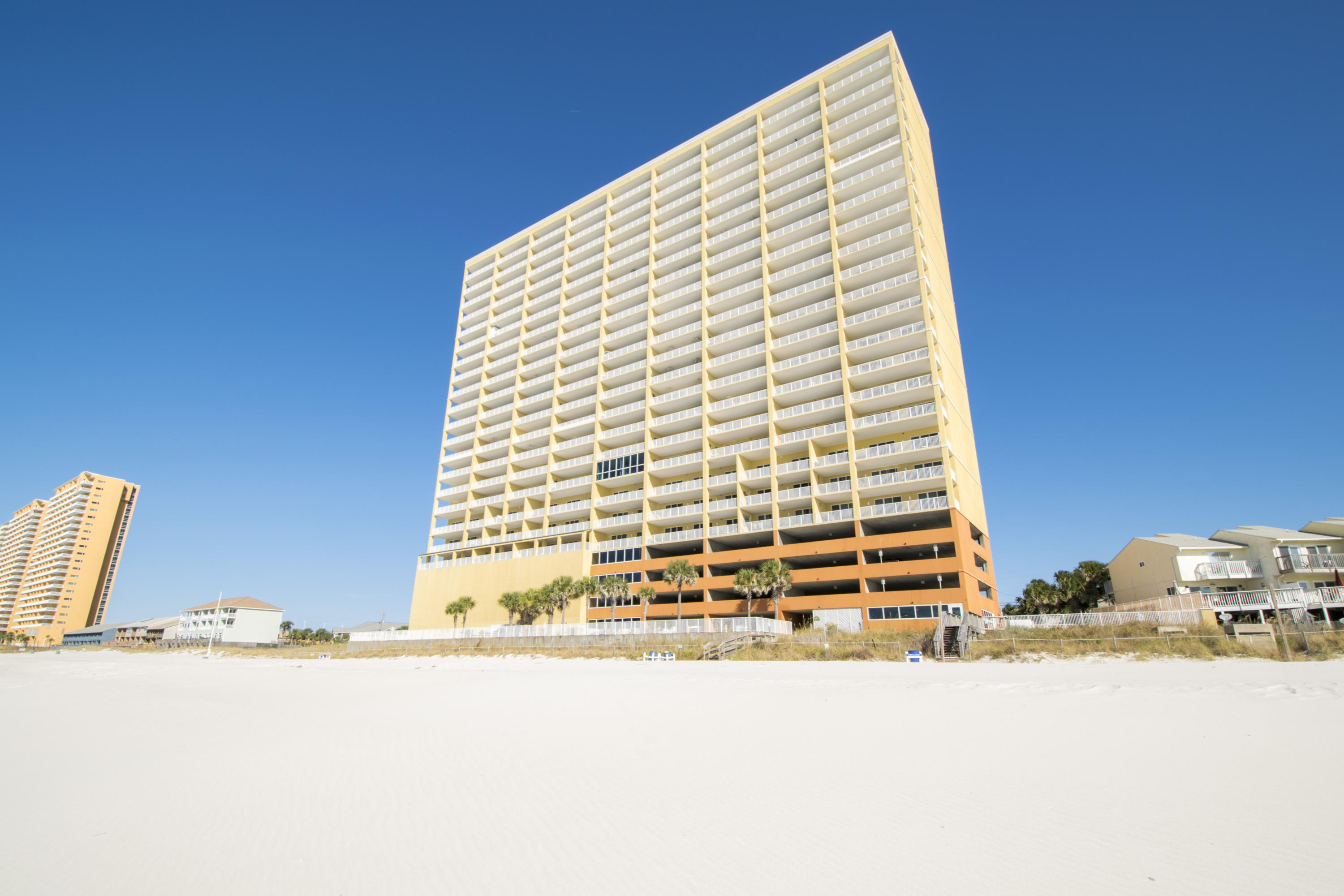 TROPIC WINDS - Residential