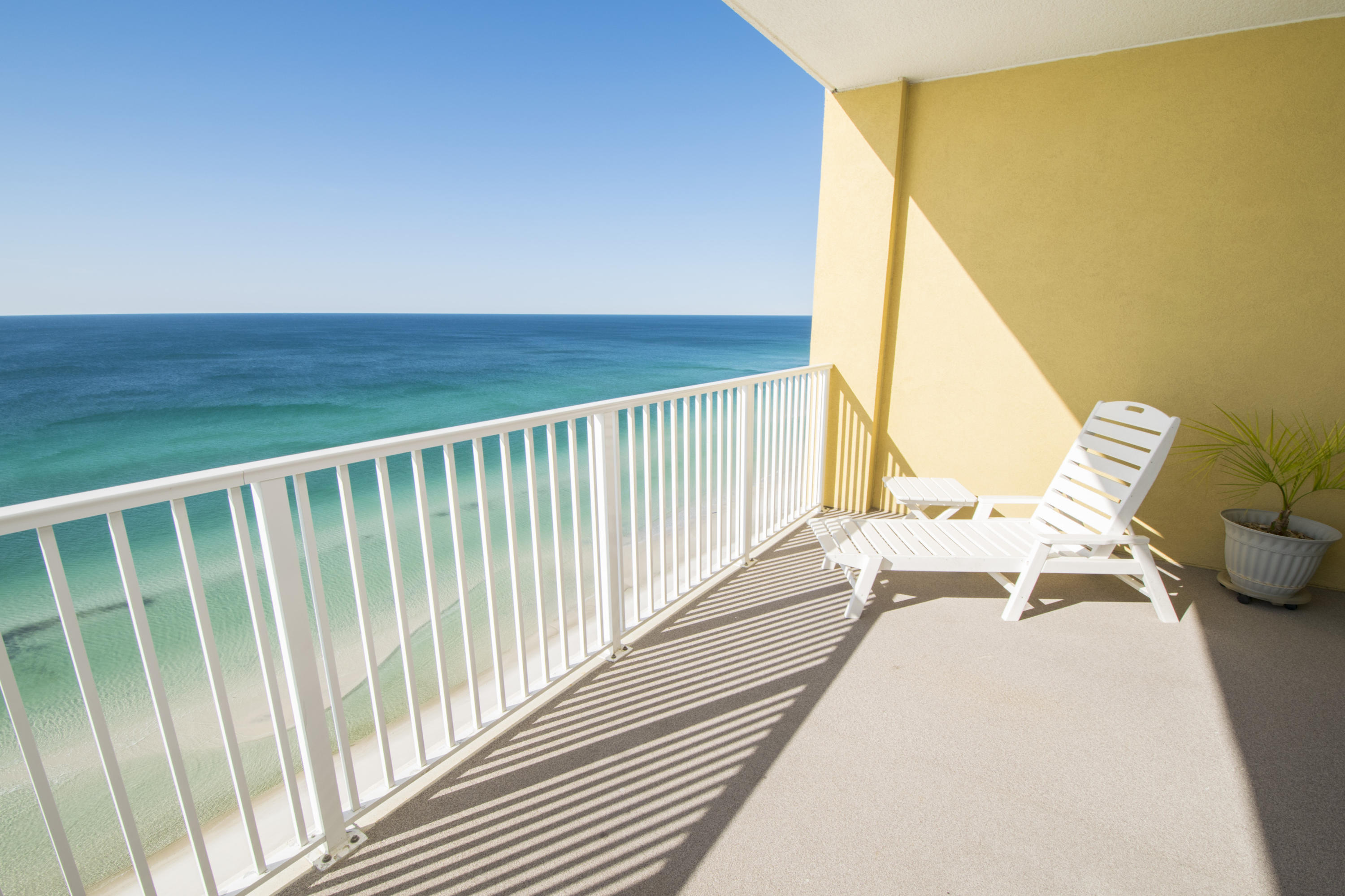 TROPIC WINDS - Residential