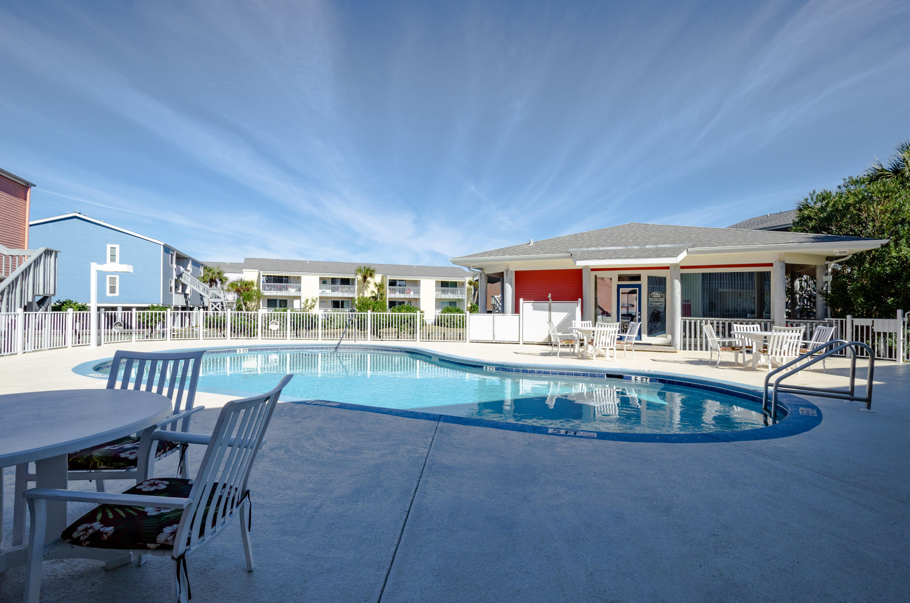 VILLAS ON THE GULF - Residential