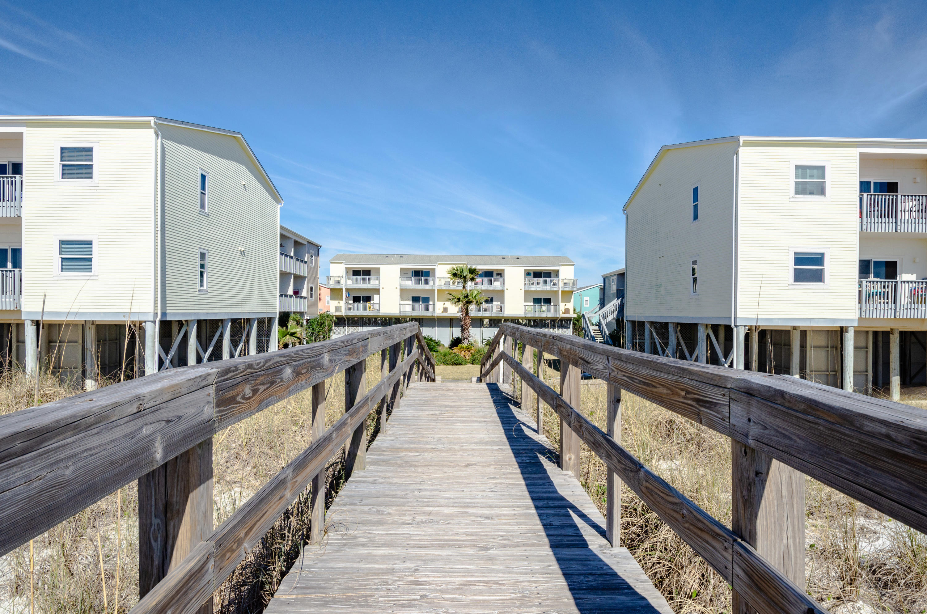 VILLAS ON THE GULF - Residential