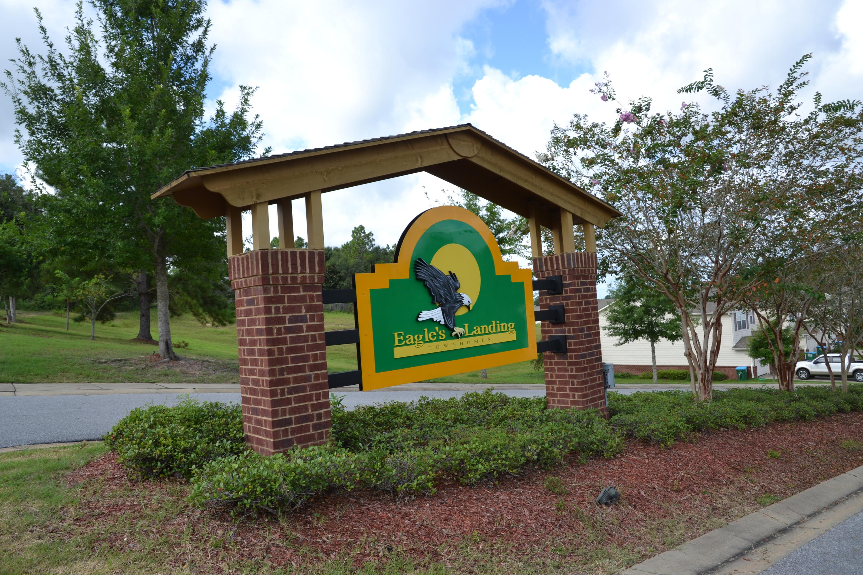EAGLES LANDING T/H LOT 1 BLK FF - Residential