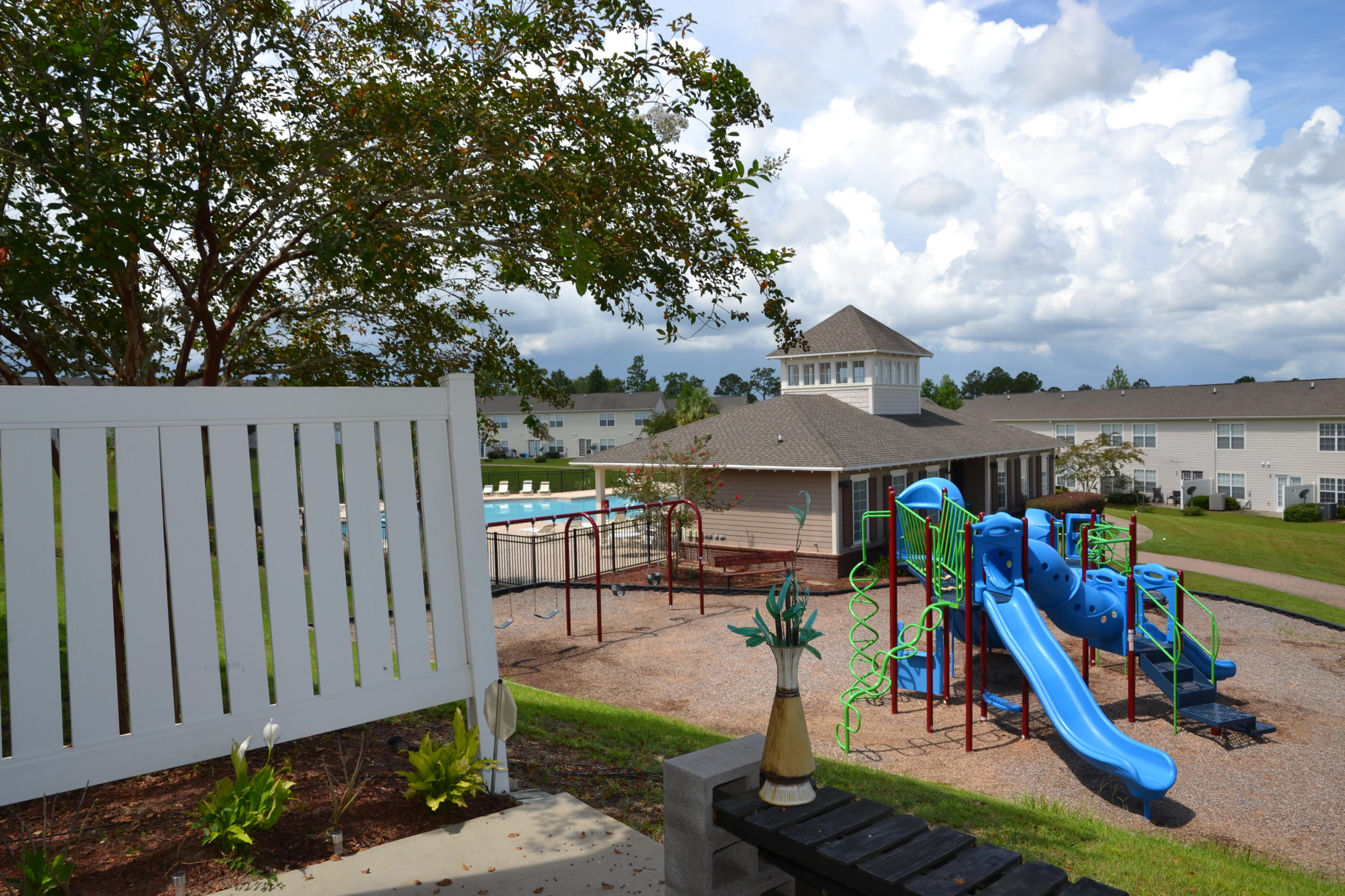 EAGLES LANDING T/H LOT 1 BLK FF - Residential