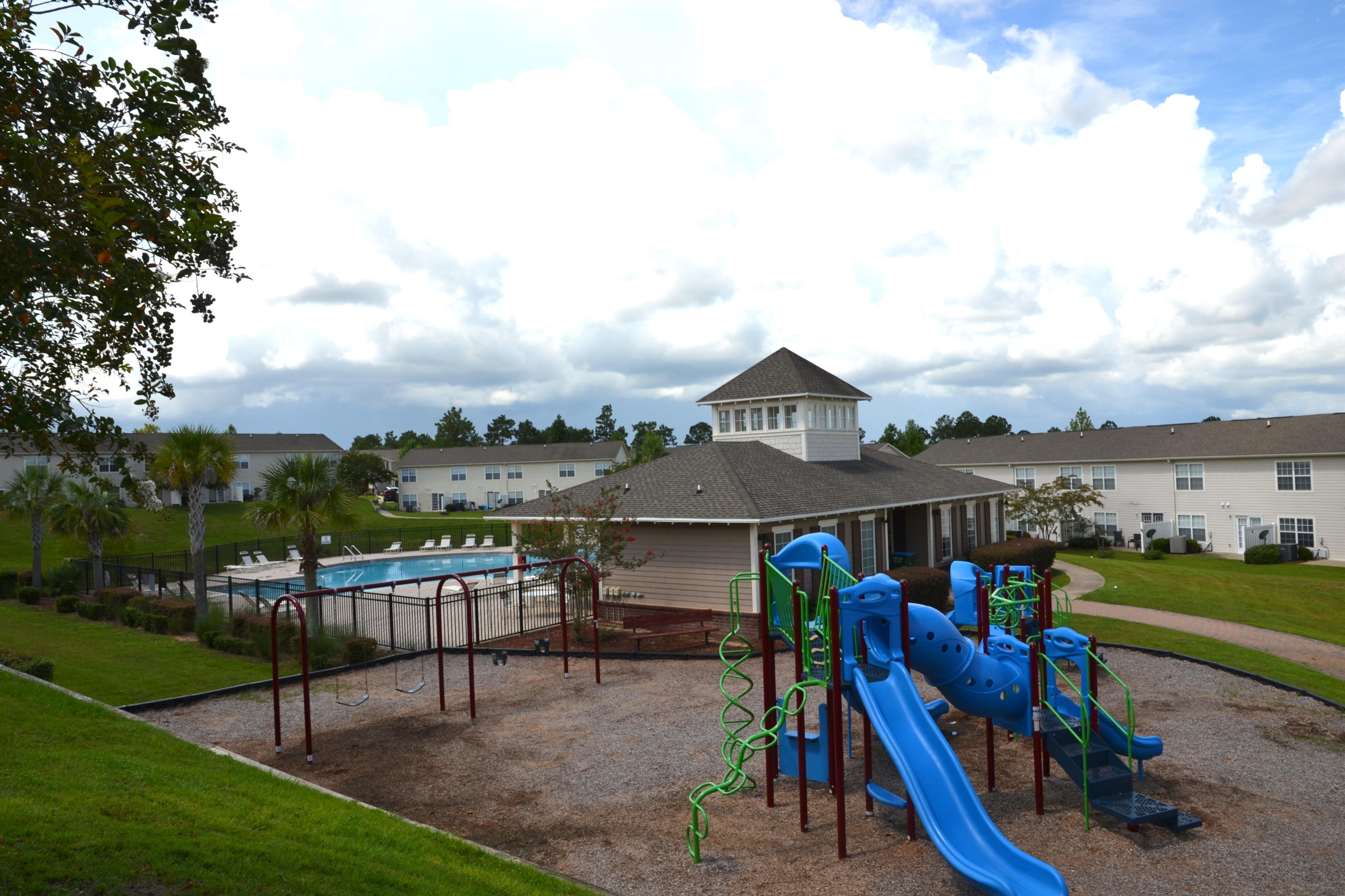 EAGLES LANDING T/H LOT 1 BLK FF - Residential