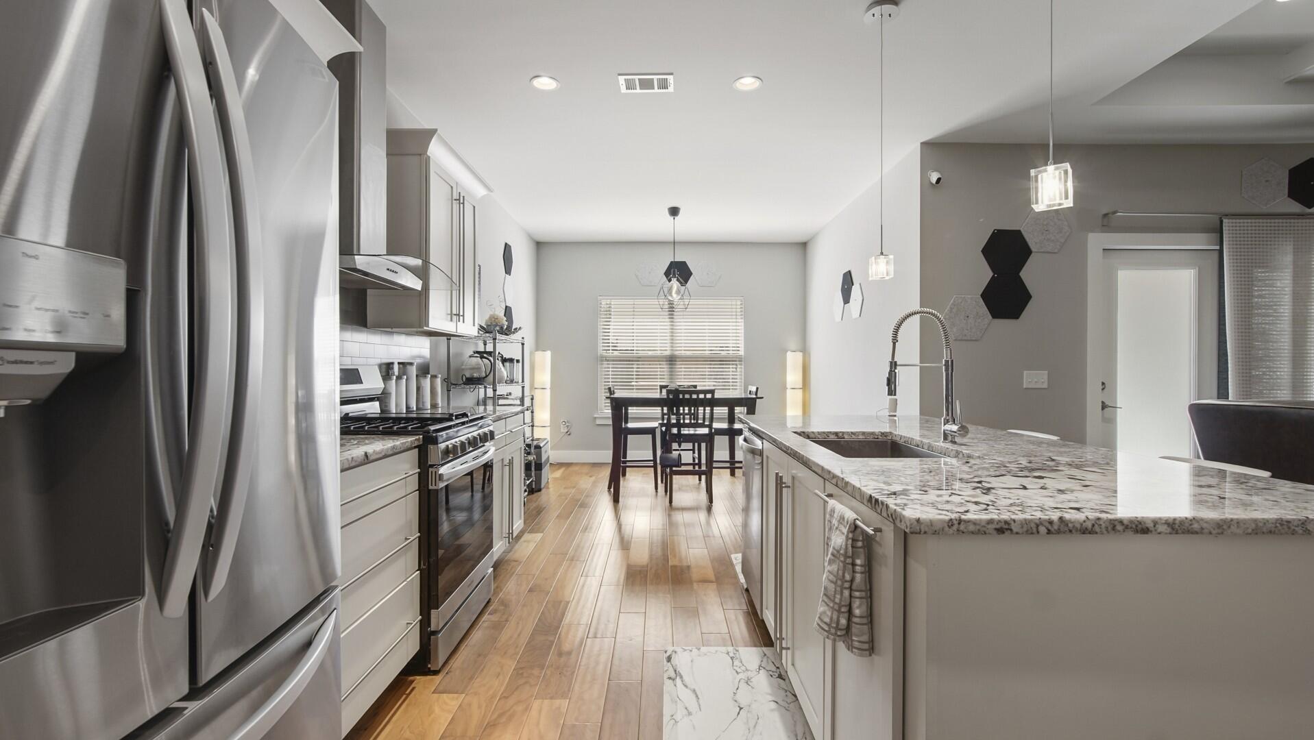 PINNACLE POINT - Residential