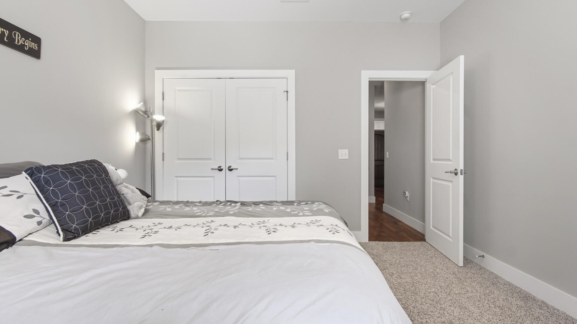 PINNACLE POINT - Residential