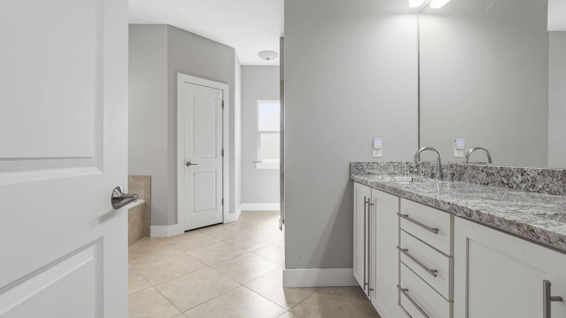 PINNACLE POINT - Residential