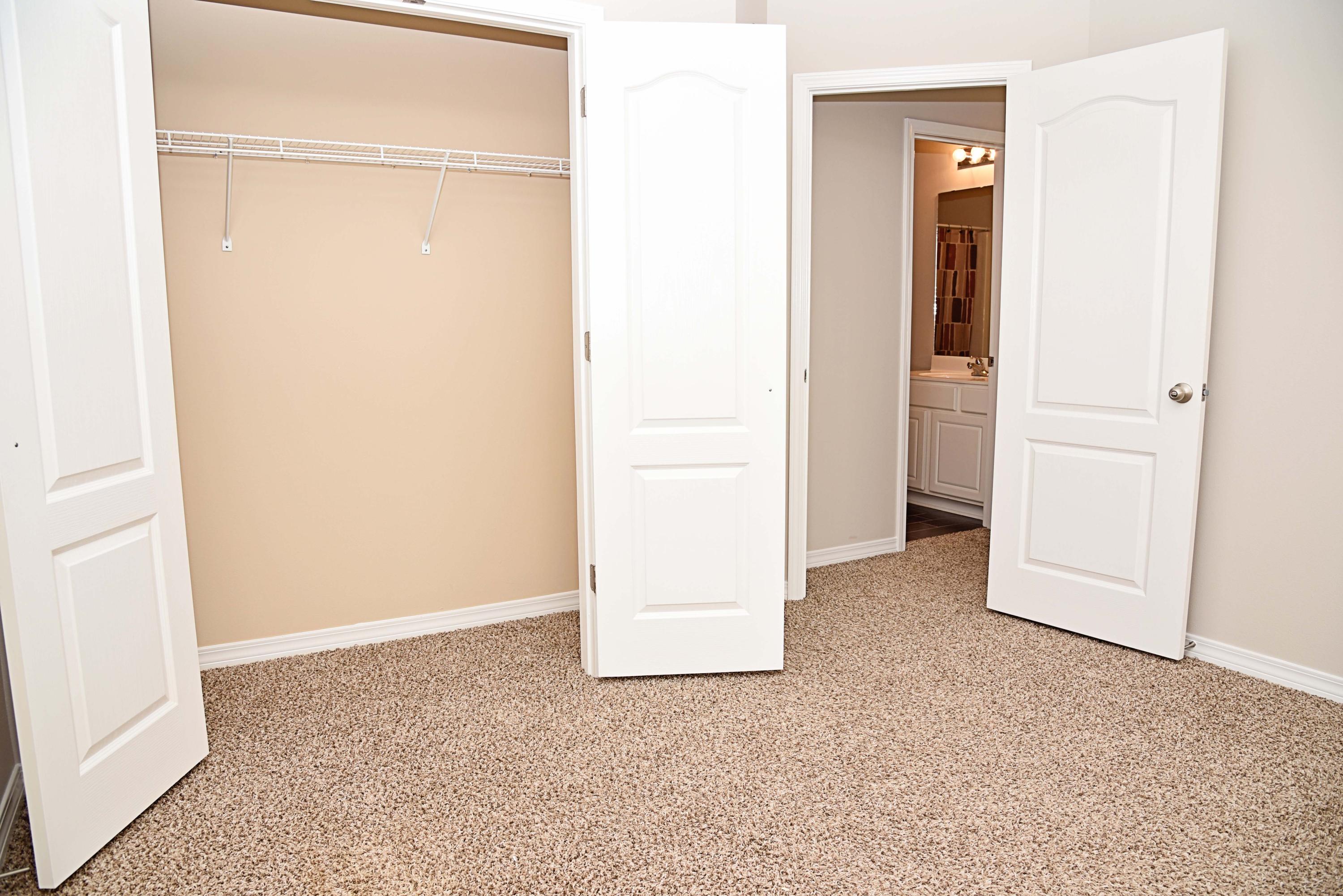 SANDY RIDGE - Residential