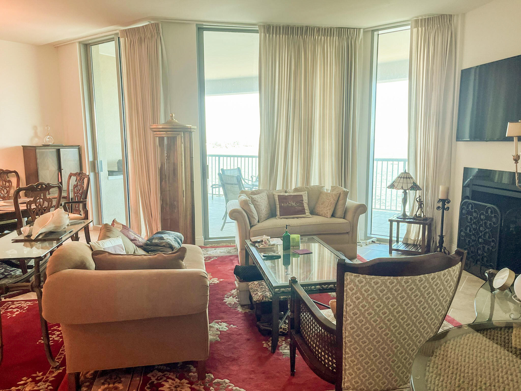 MARINA LANDING - Residential