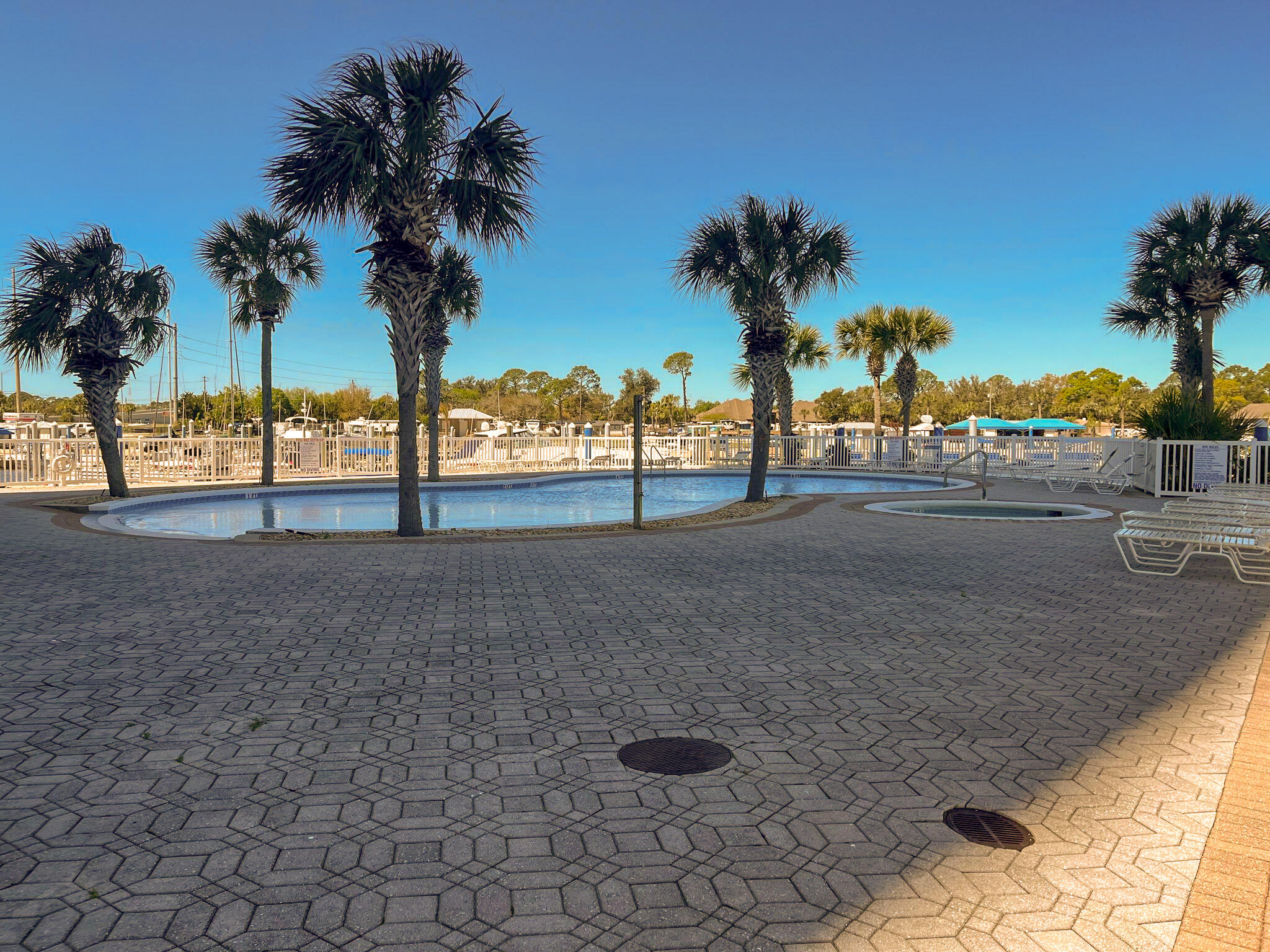 MARINA LANDING - Residential