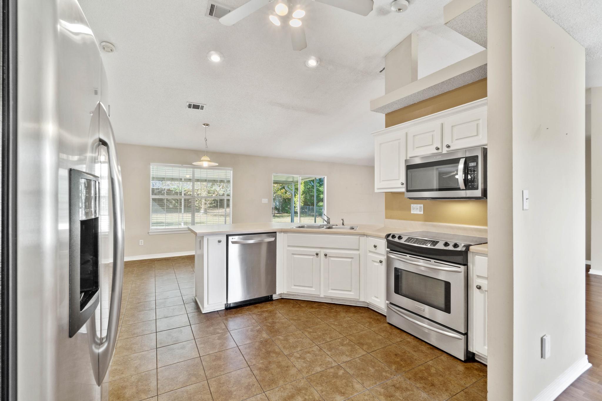 NO RECORDED SUBDIVISION - Residential