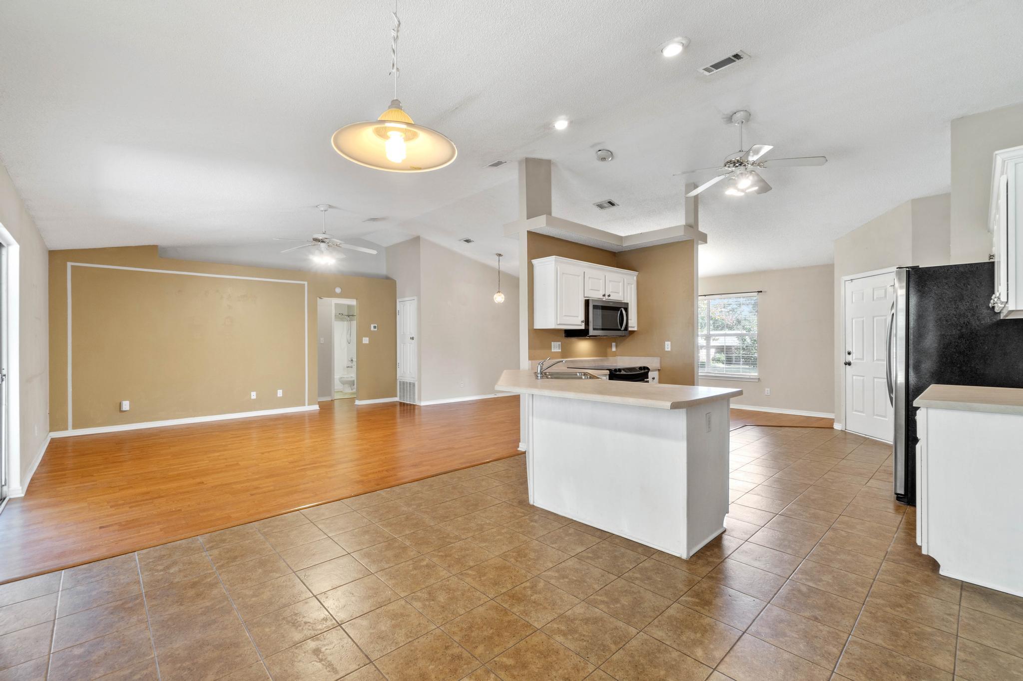 NO RECORDED SUBDIVISION - Residential