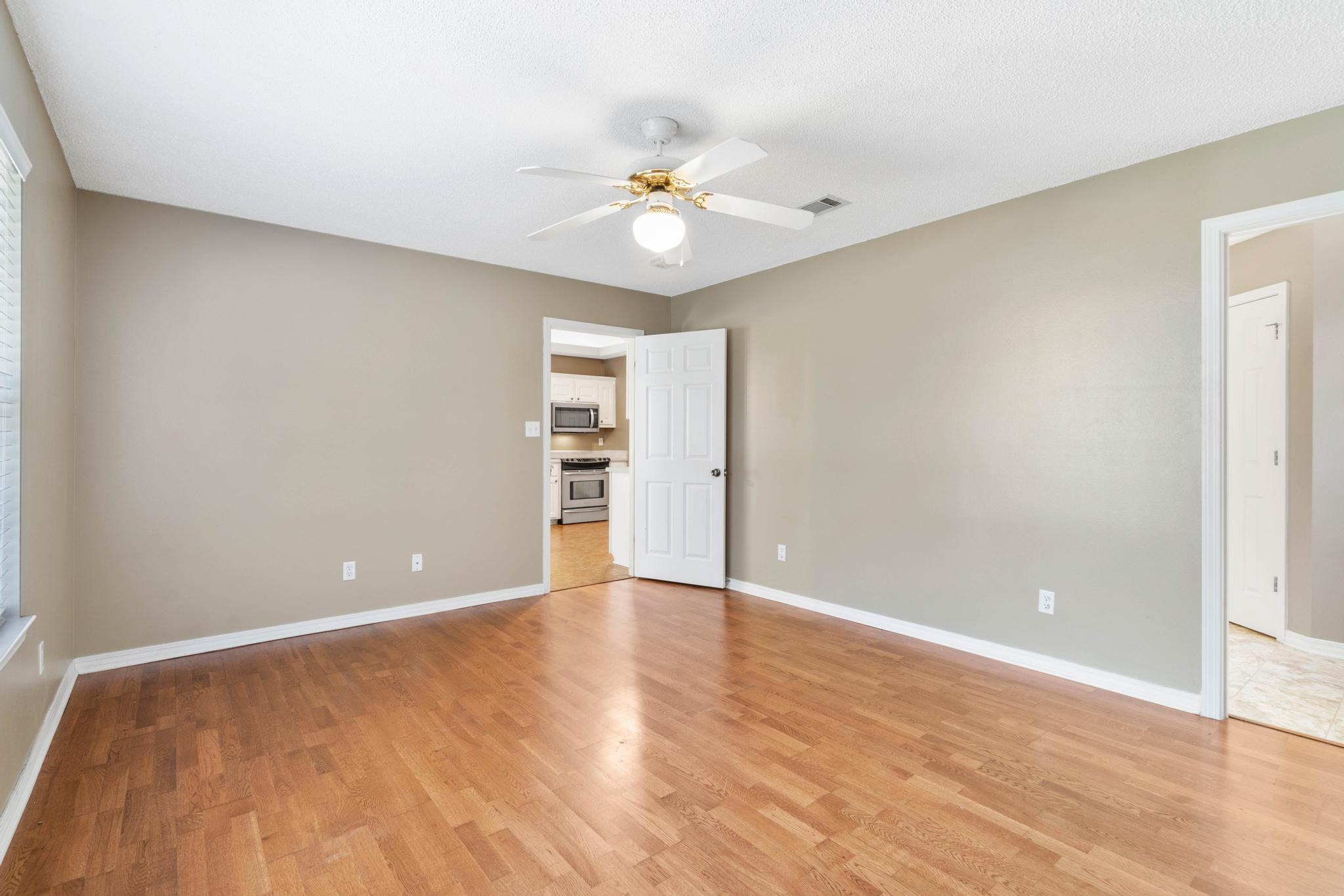 NO RECORDED SUBDIVISION - Residential