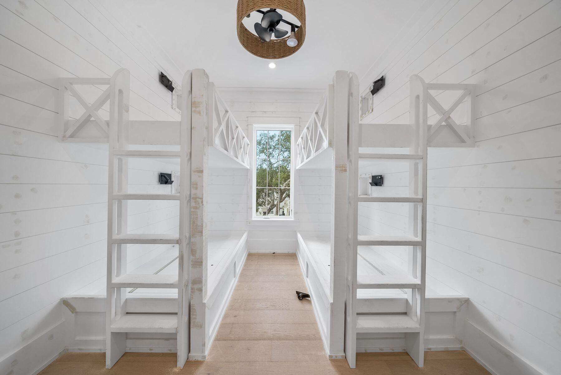 SEAGROVE 2ND ADDN - Residential