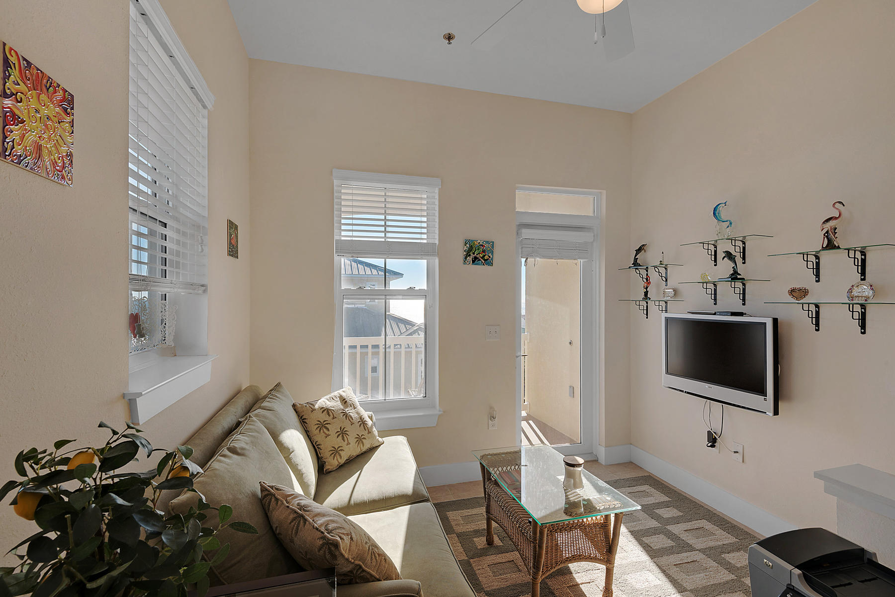 CASA DEL MAR - Residential