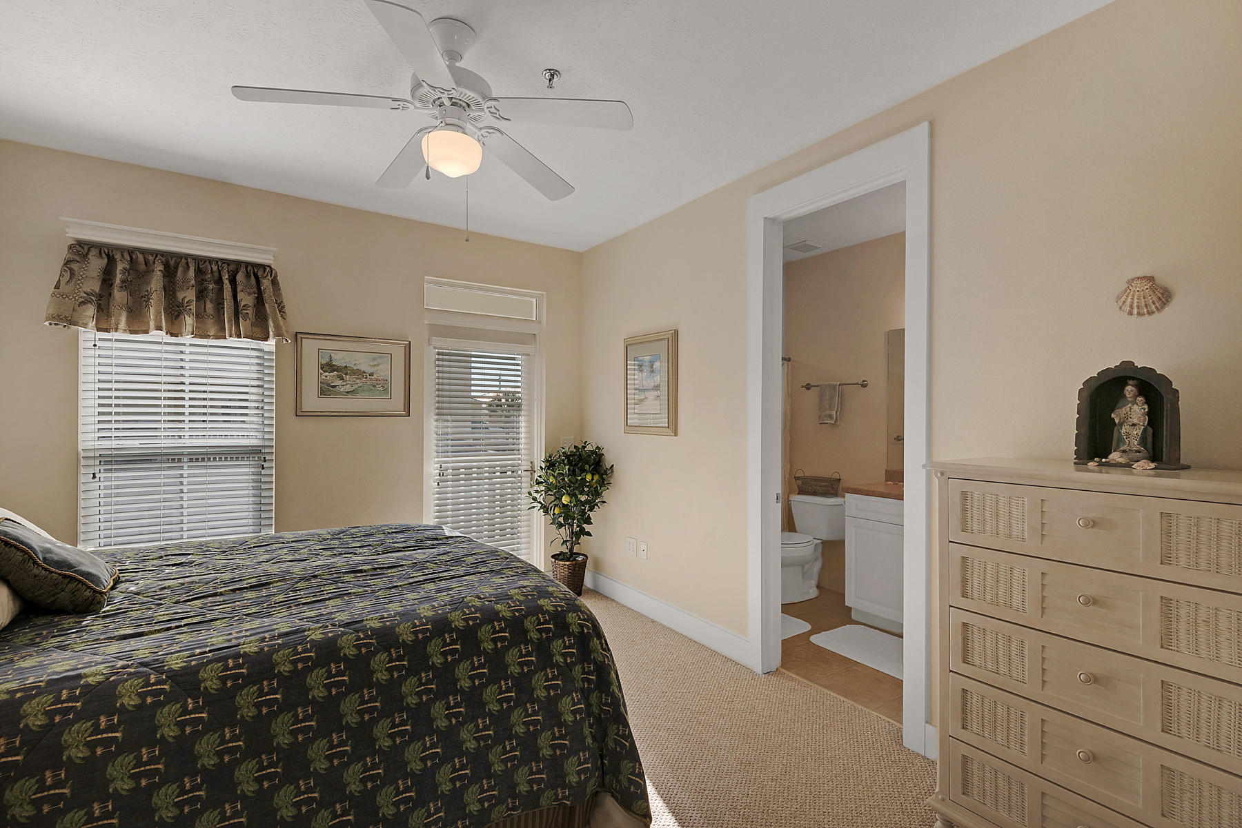 CASA DEL MAR - Residential