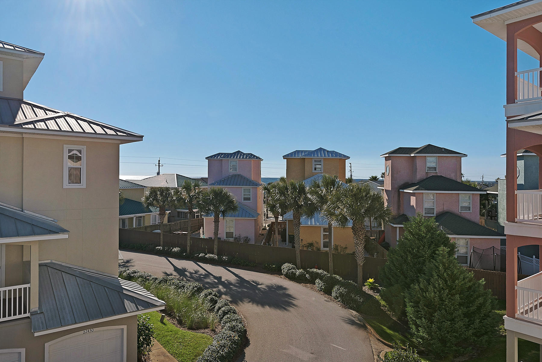 CASA DEL MAR - Residential