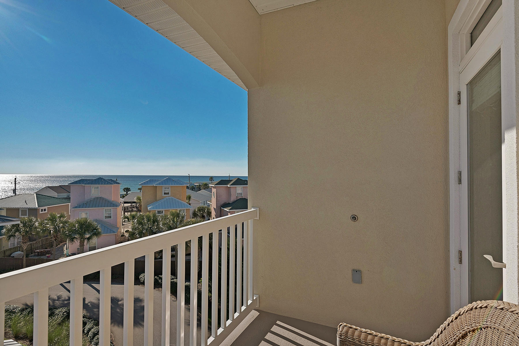 CASA DEL MAR - Residential