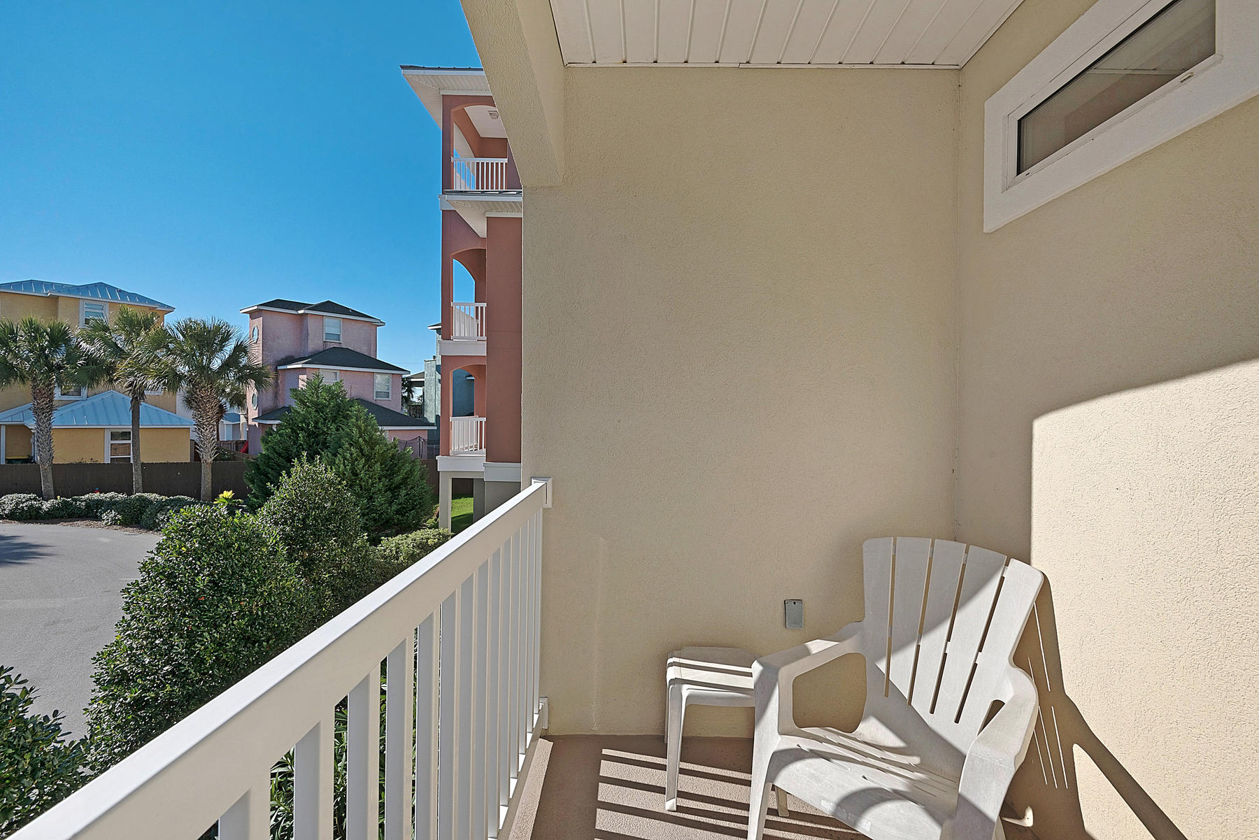 CASA DEL MAR - Residential