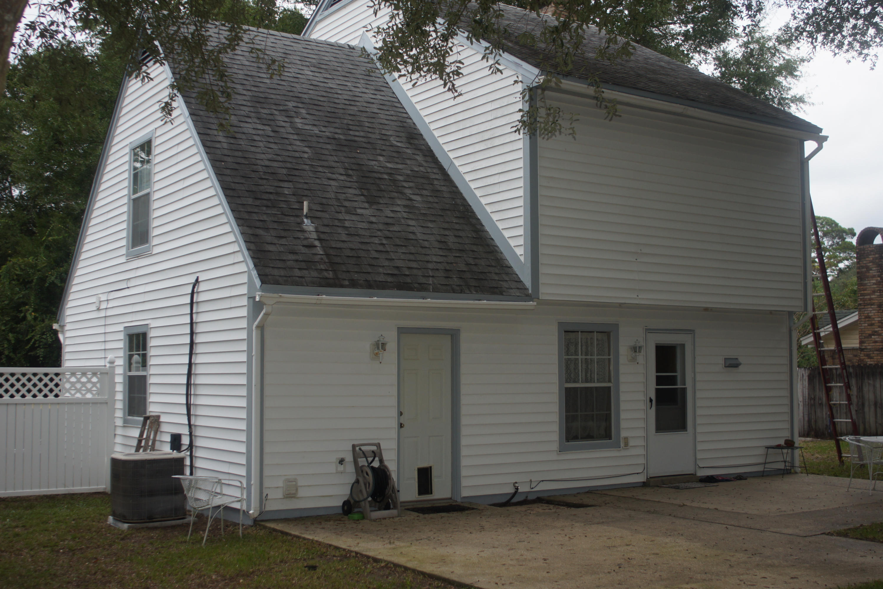 PALM CREST - Residential