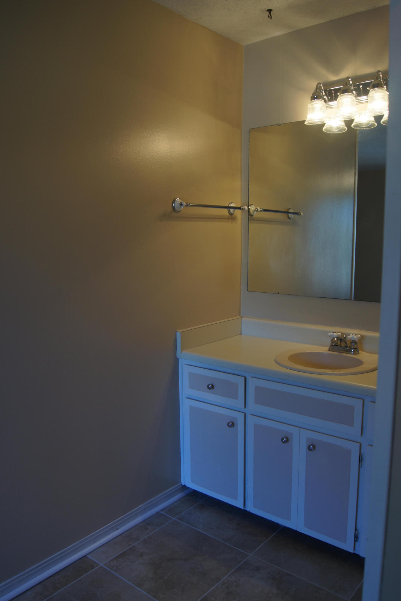 PALM CREST - Residential