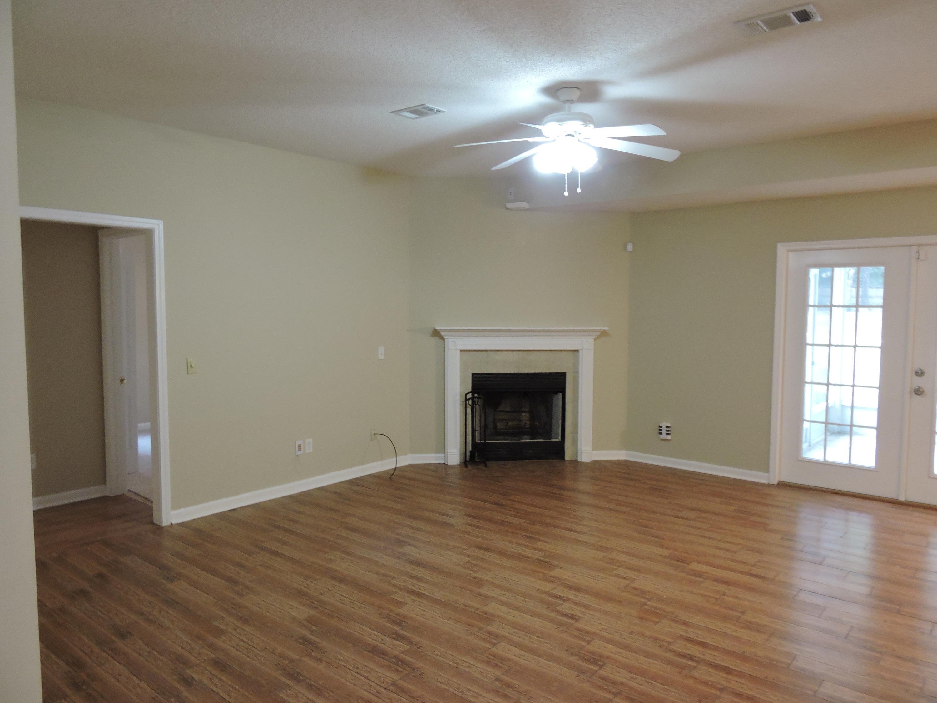 HIDDEN SPRINGS - Residential Lease