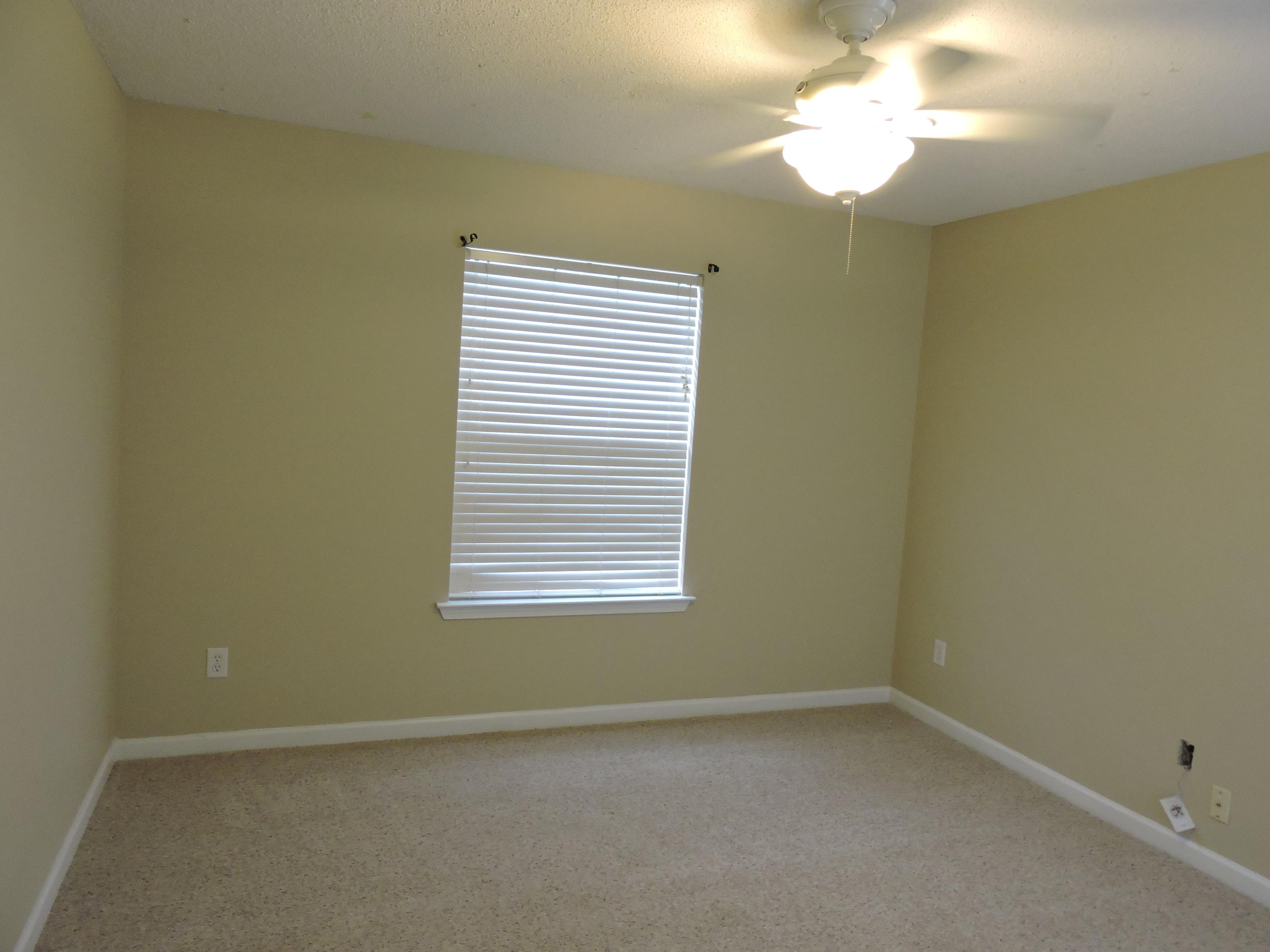 HIDDEN SPRINGS - Residential Lease