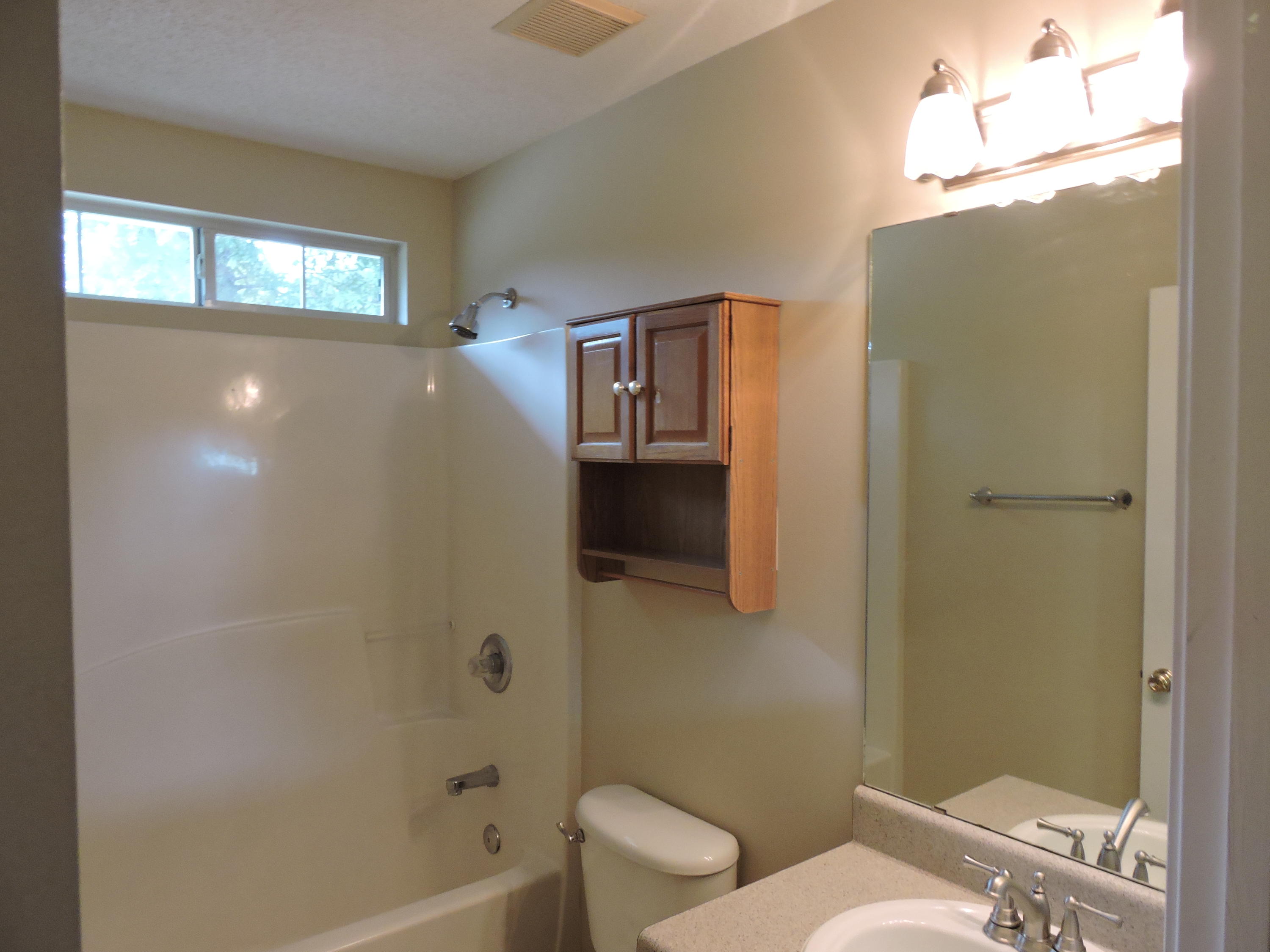 HIDDEN SPRINGS - Residential Lease