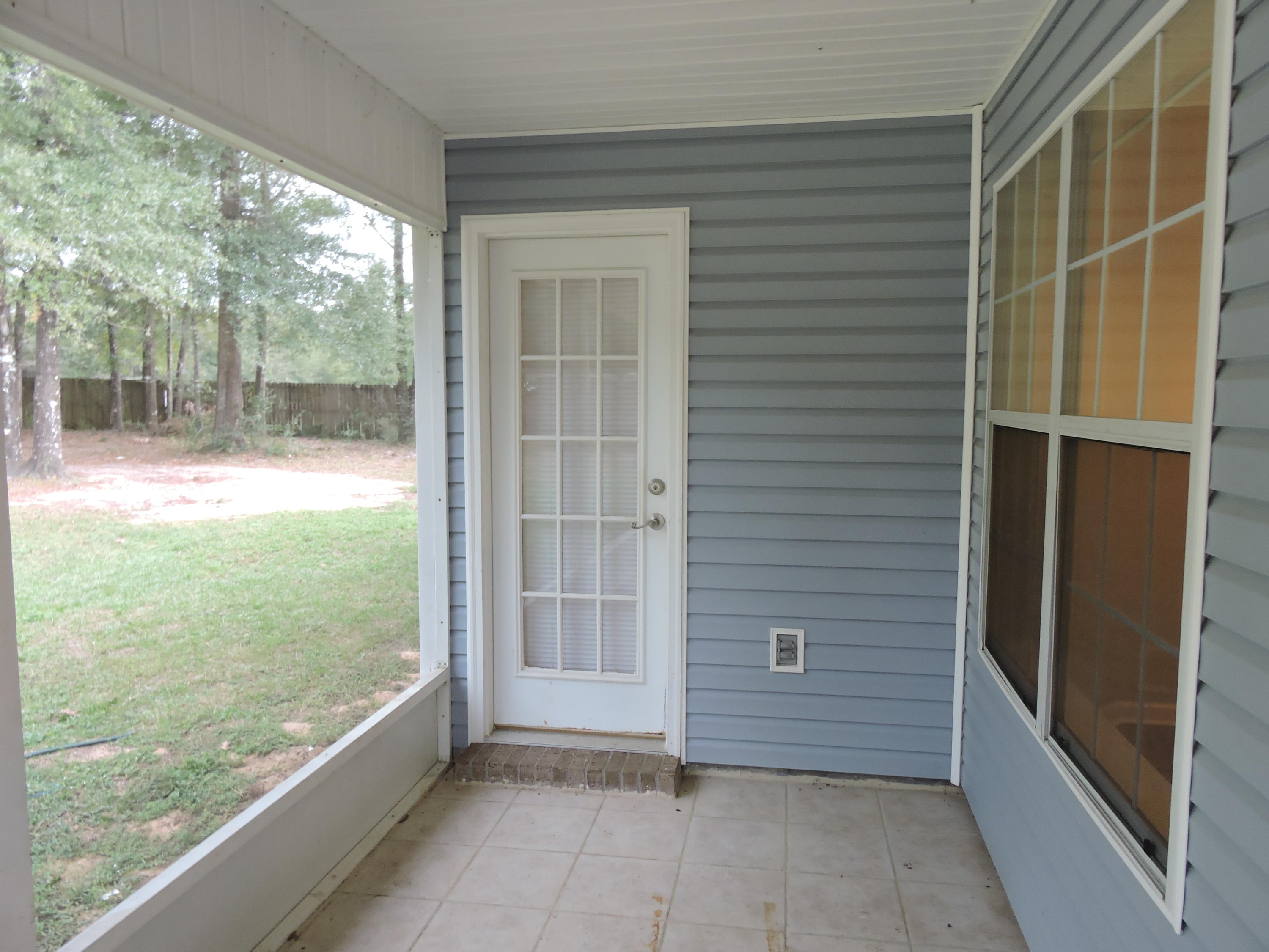 HIDDEN SPRINGS - Residential Lease