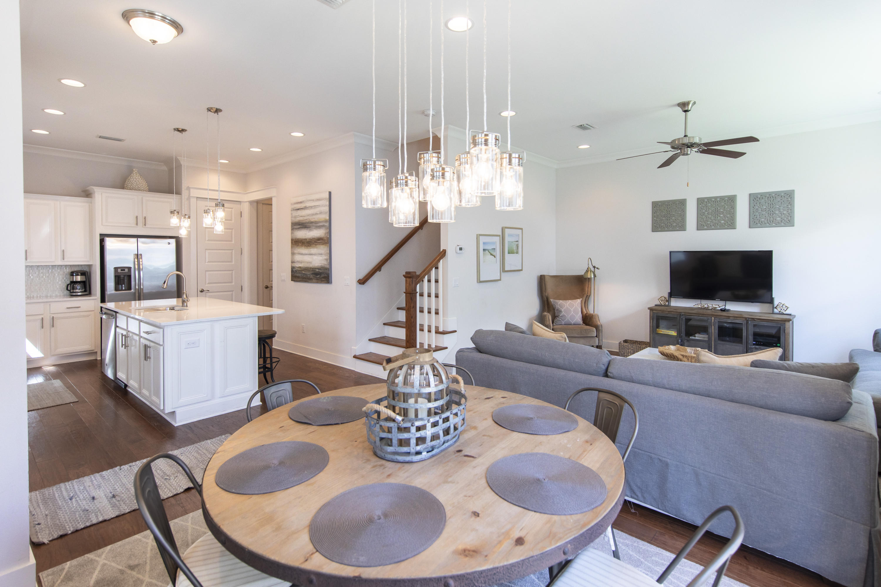 PROMINENCE - Residential