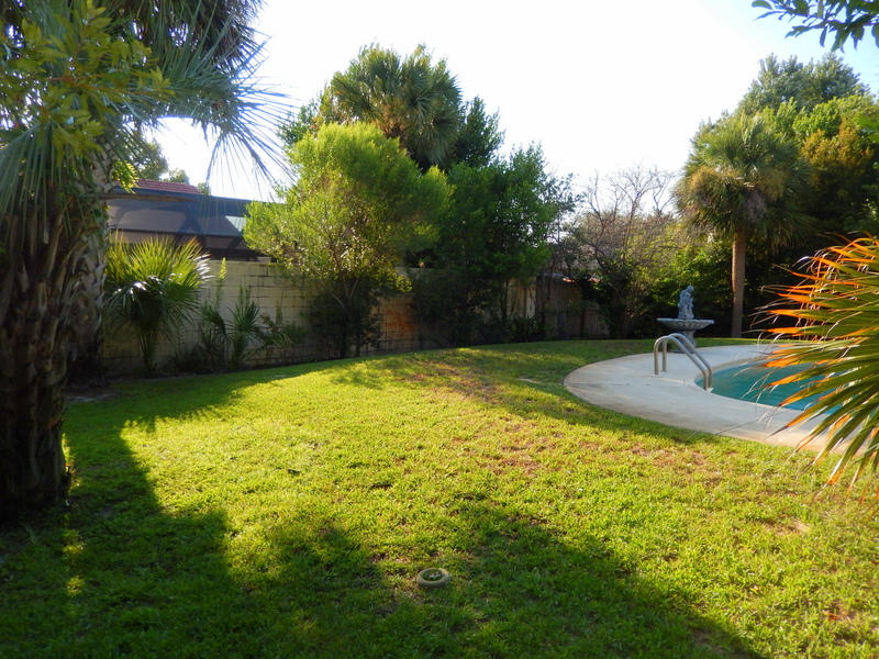 KELL-AIRE GARDENS - Residential