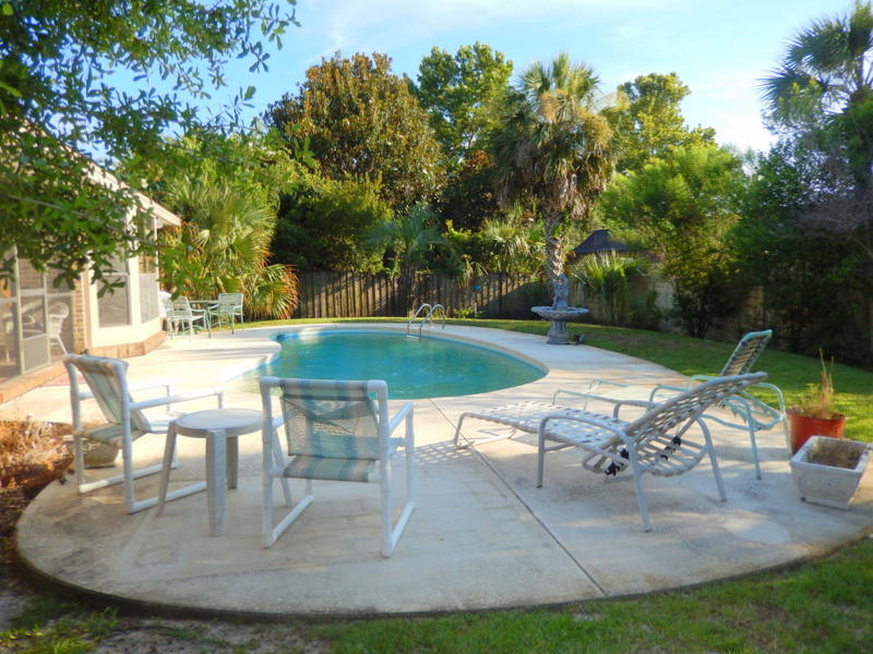 KELL-AIRE GARDENS - Residential