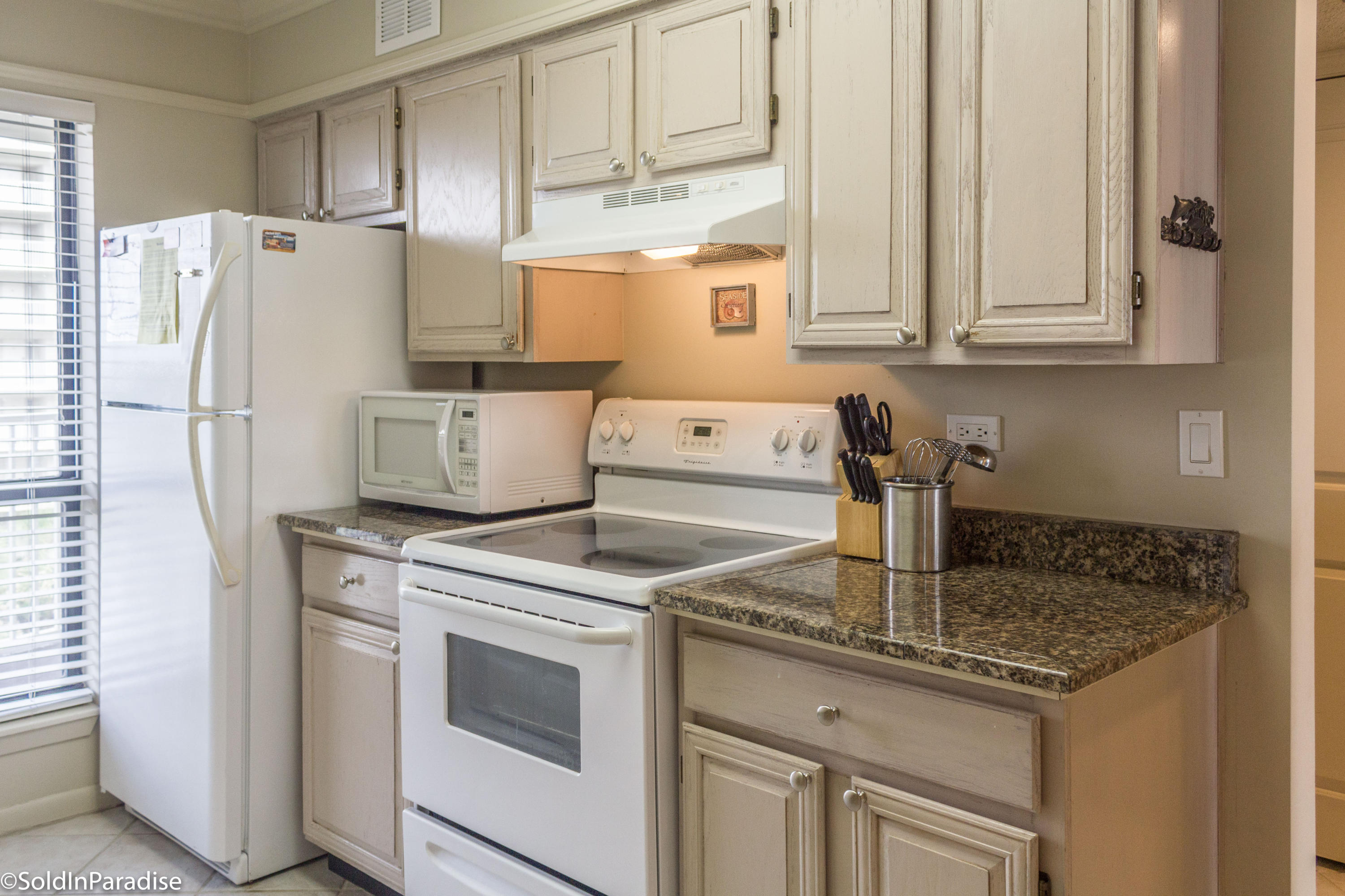 MAINSAIL CONDO PH 4 - Residential