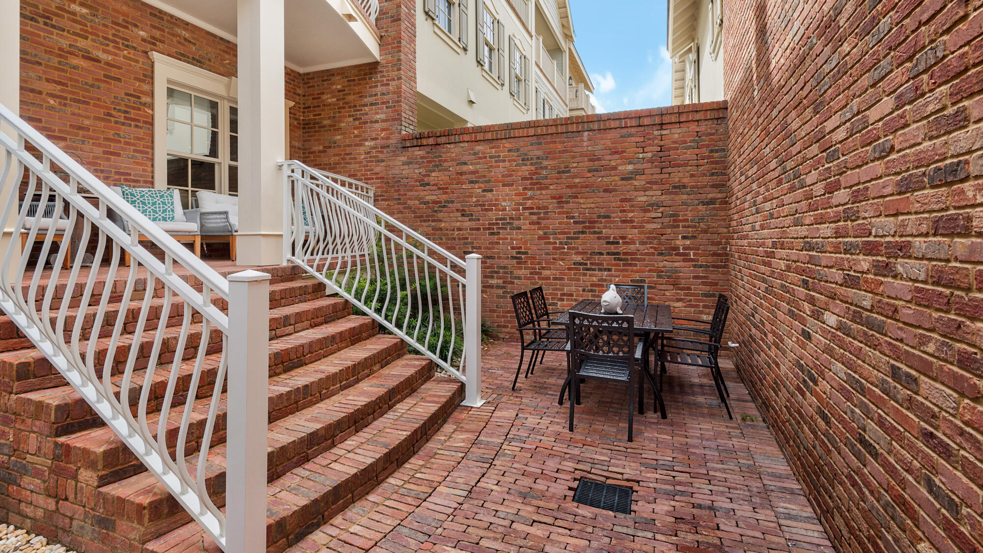 PROMINENCE/LUXURY TOWNHOMES - Residential